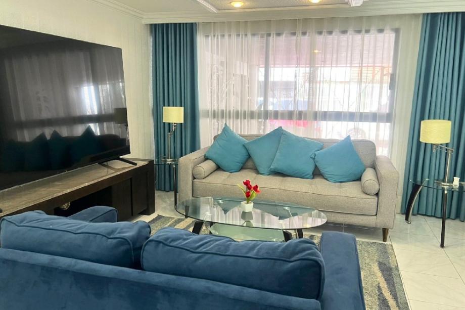 Rosas, Cuautitlán Izcalli, Estado de México, 54750, Mexico, 3 Bedrooms Bedrooms, ,2 BathroomsBathrooms,Residential,For Sale,Rosas,1672577