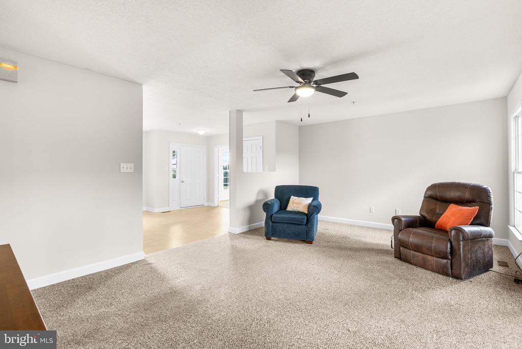 Frederick, Maryland, 21703, United States, 3 Bedrooms Bedrooms, ,3 BathroomsBathrooms,Residential,For Sale,1935163