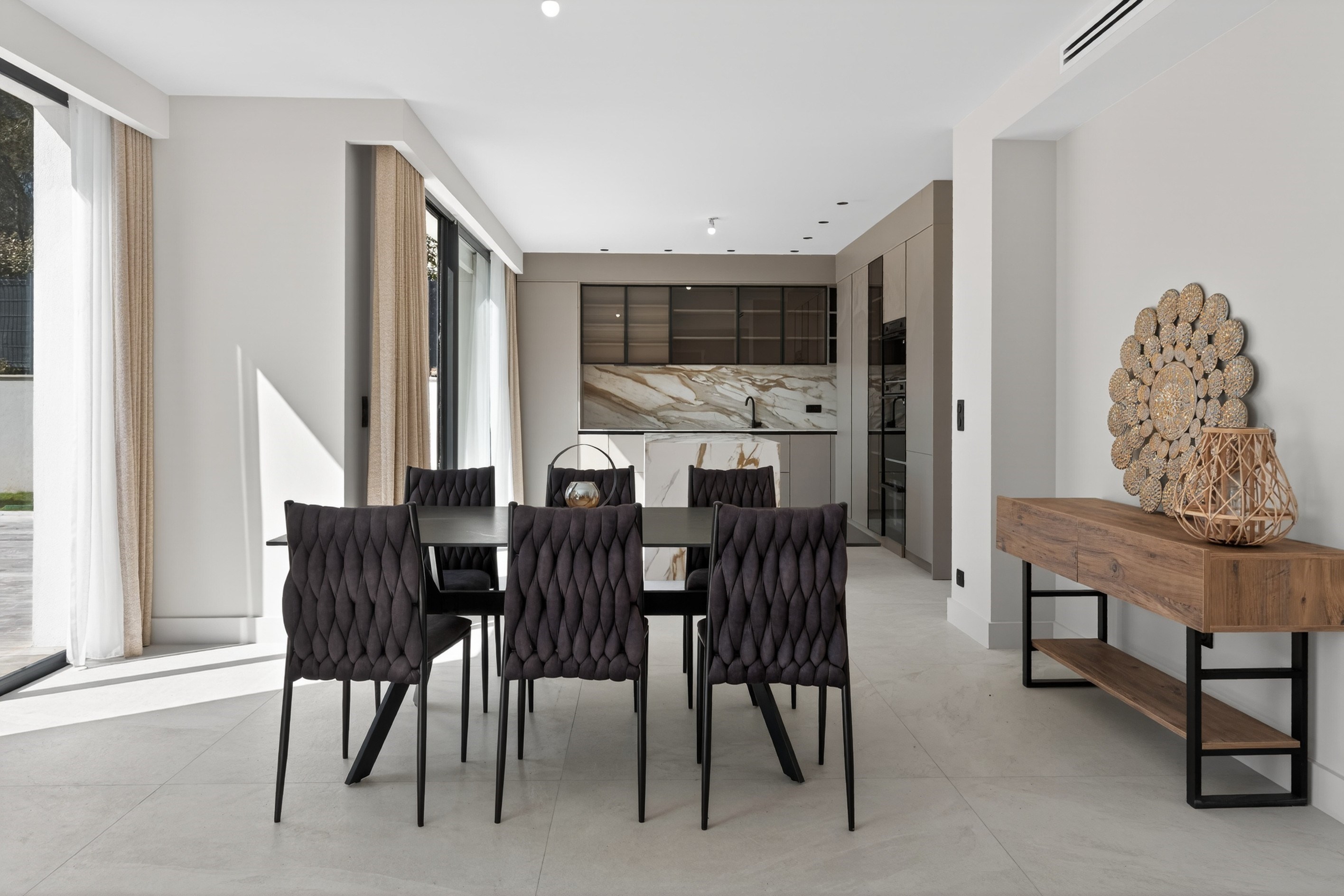  Mouans-Sartoux contemporary villa 280 sqm built in 2021 with pool near Valbonne - 物件實景