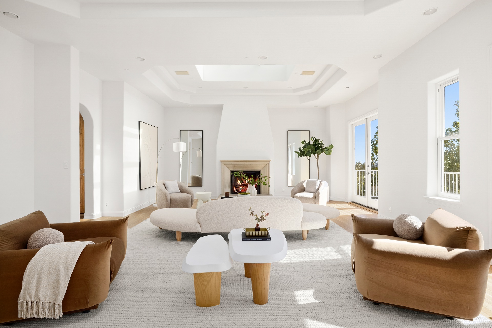  1939 Stradella Road - 物件實景