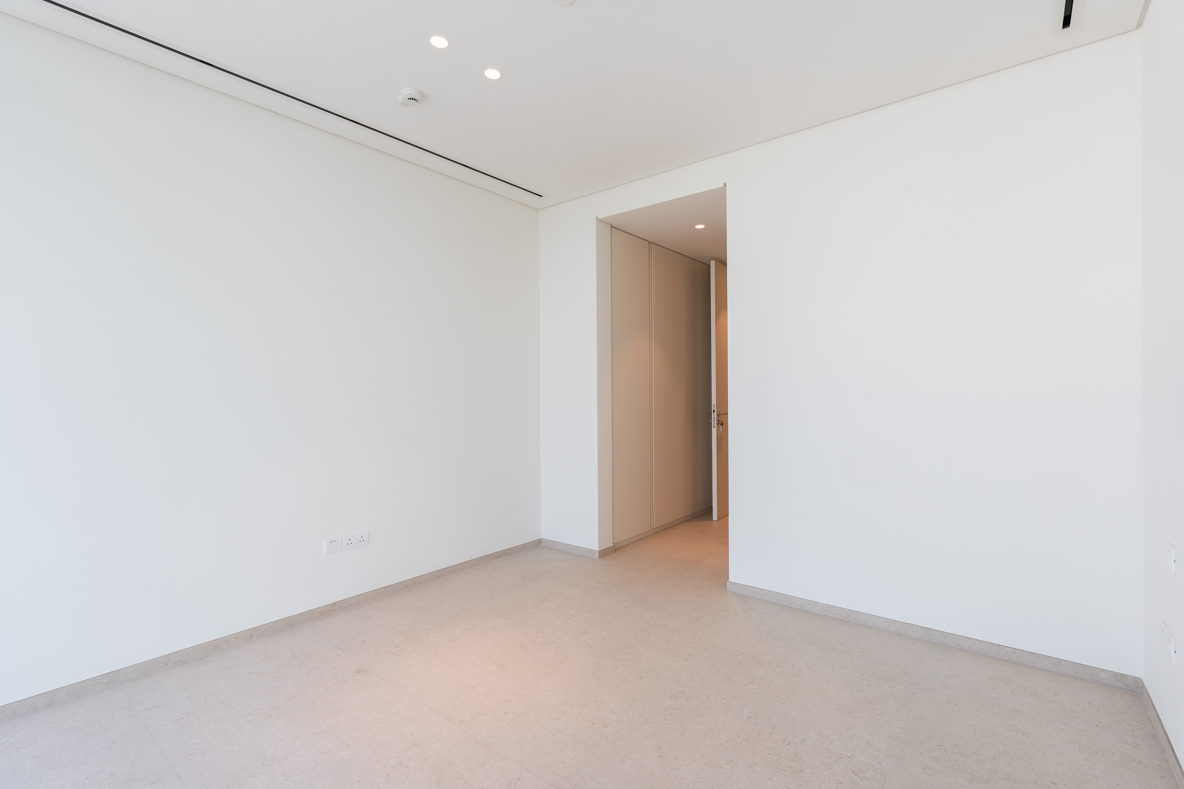  Residence with Expansive Balcony at Eden House - 物件實景