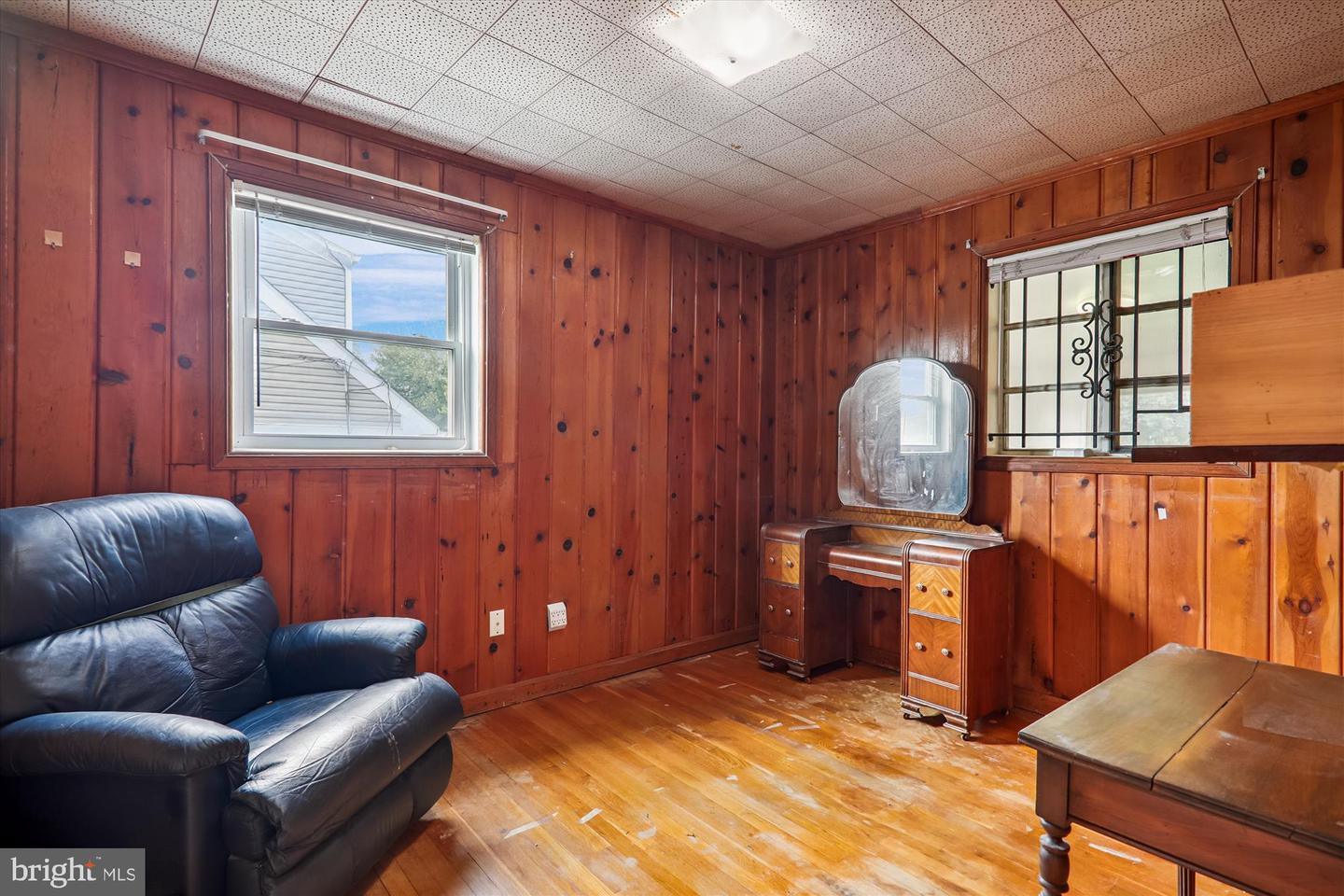 Silver Spring, Maryland, 20903, United States, 4 Bedrooms Bedrooms, ,2 BathroomsBathrooms,Residential,For Sale,1919736