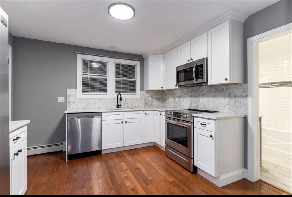 Fall River, Massachusetts, 02724, United States, 9 Bedrooms Bedrooms, ,3 BathroomsBathrooms,Residential,For Sale,1876927