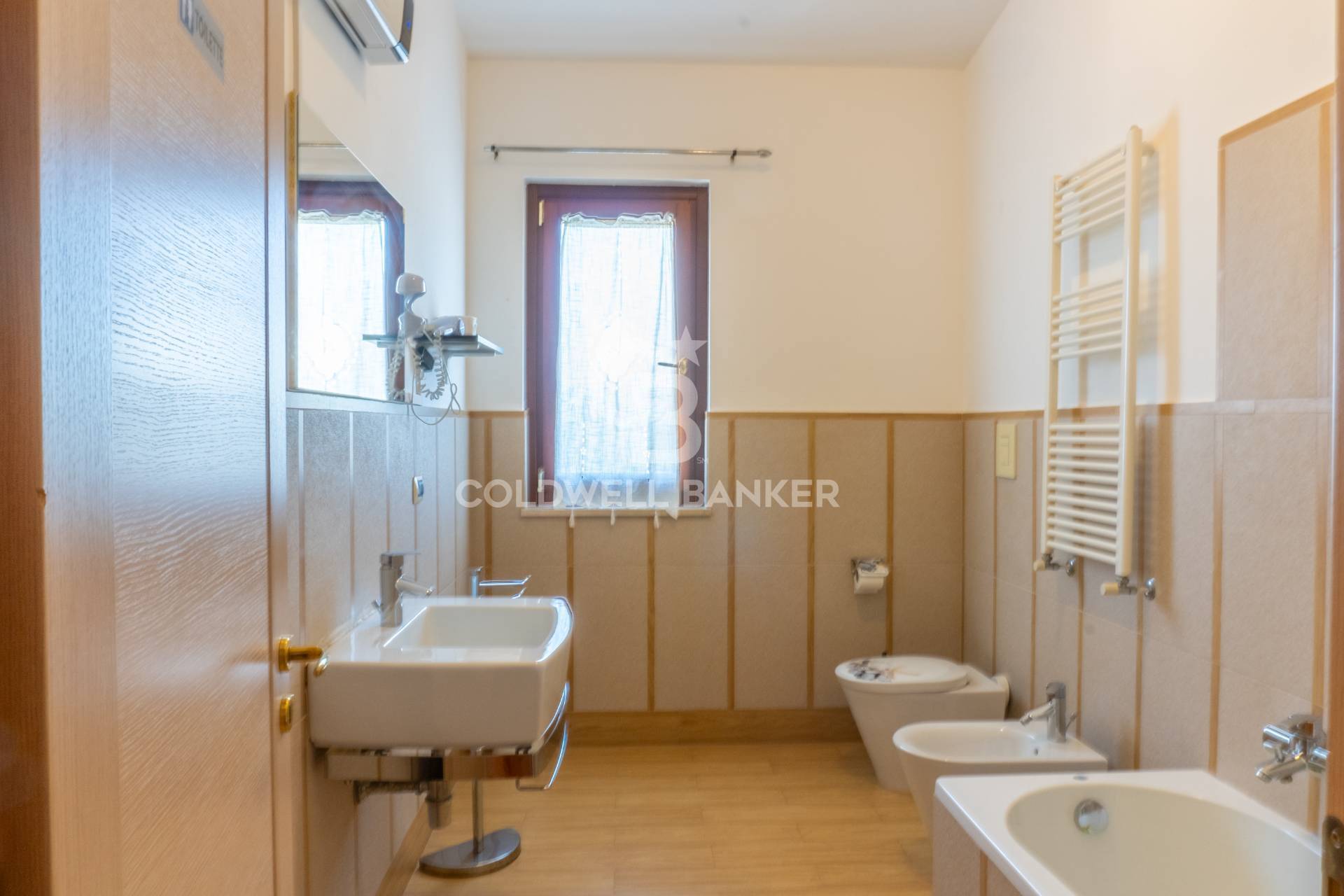 Trani, Barletta-Andria-Trani, 70059, IT, 5 Bedrooms Bedrooms, ,5 BathroomsBathrooms,Residential,For Sale,1967517