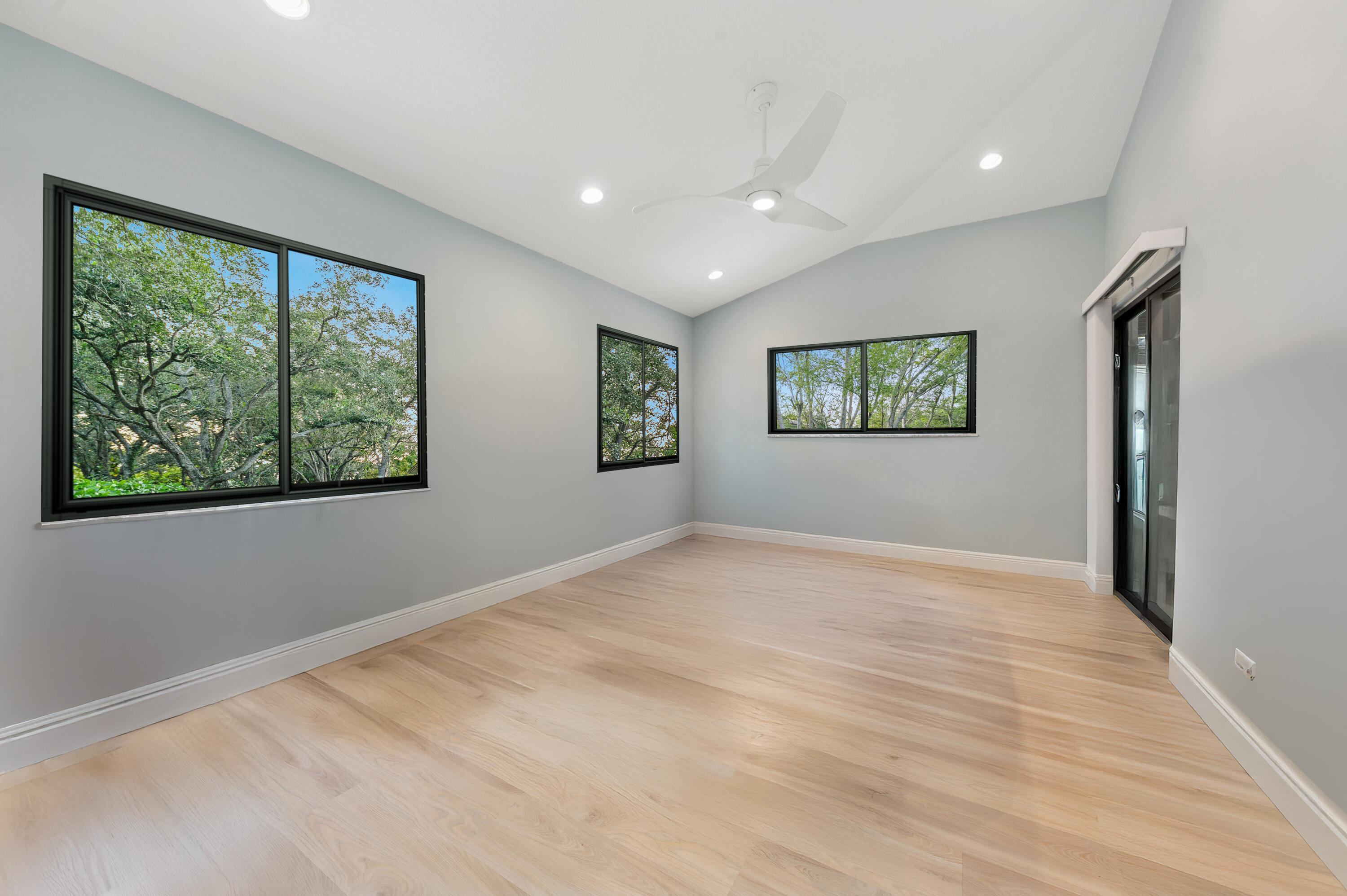 Boca Raton, Florida, 33487, United States, 3 Bedrooms Bedrooms, ,2 BathroomsBathrooms,Residential,For Sale,1838121