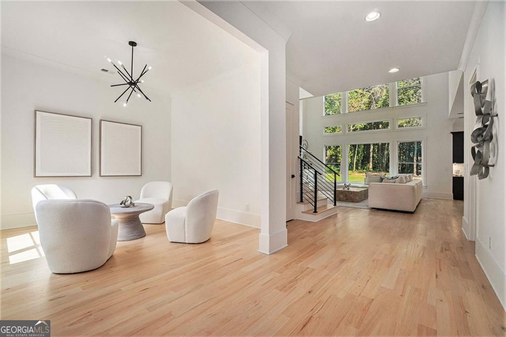 Alpharetta, Georgia, 30009, United States, 5 Bedrooms Bedrooms, ,4 BathroomsBathrooms,Residential,For Sale,1899249