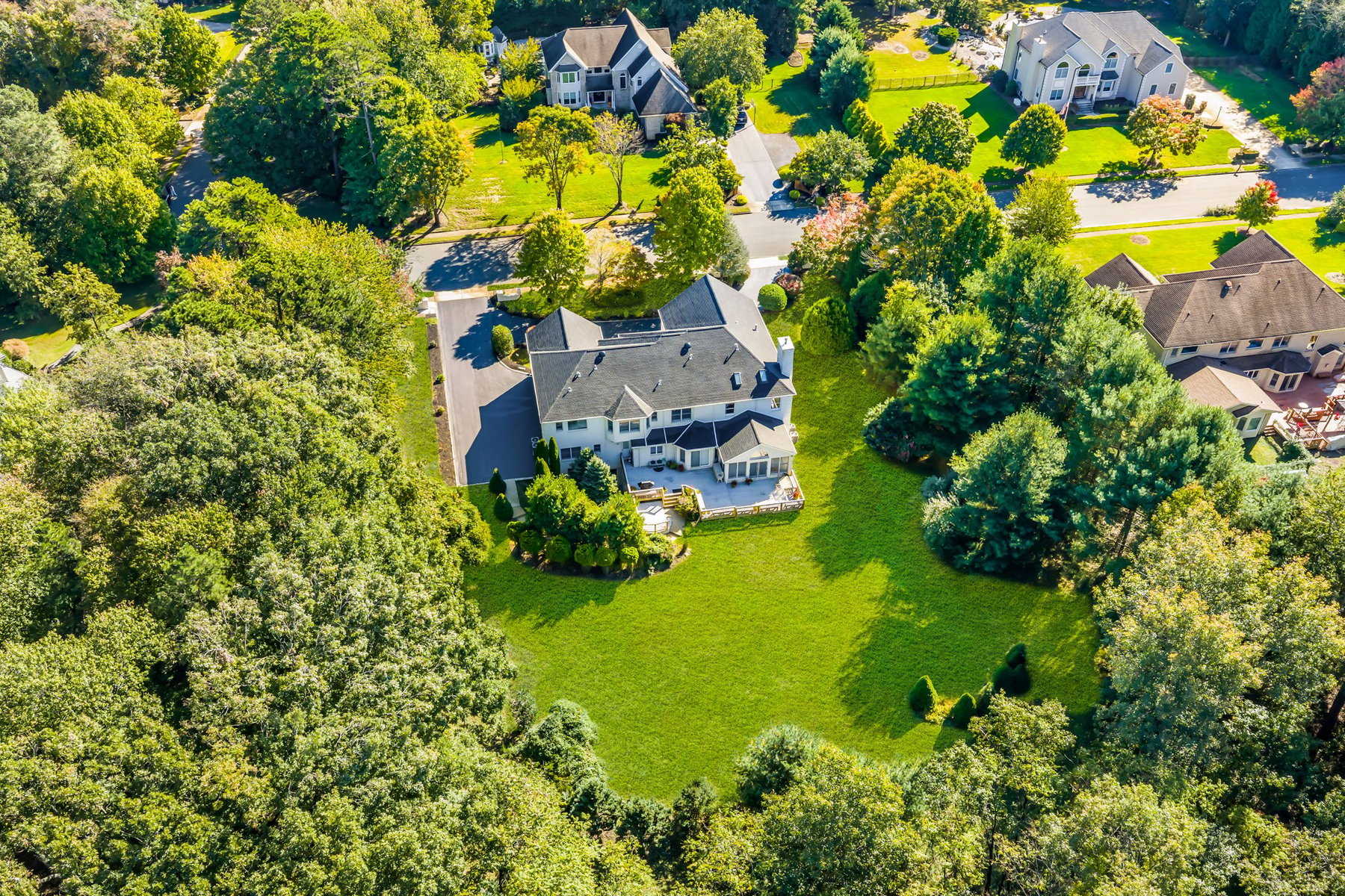  Luxury Multi-Generational Estate - 物件實景