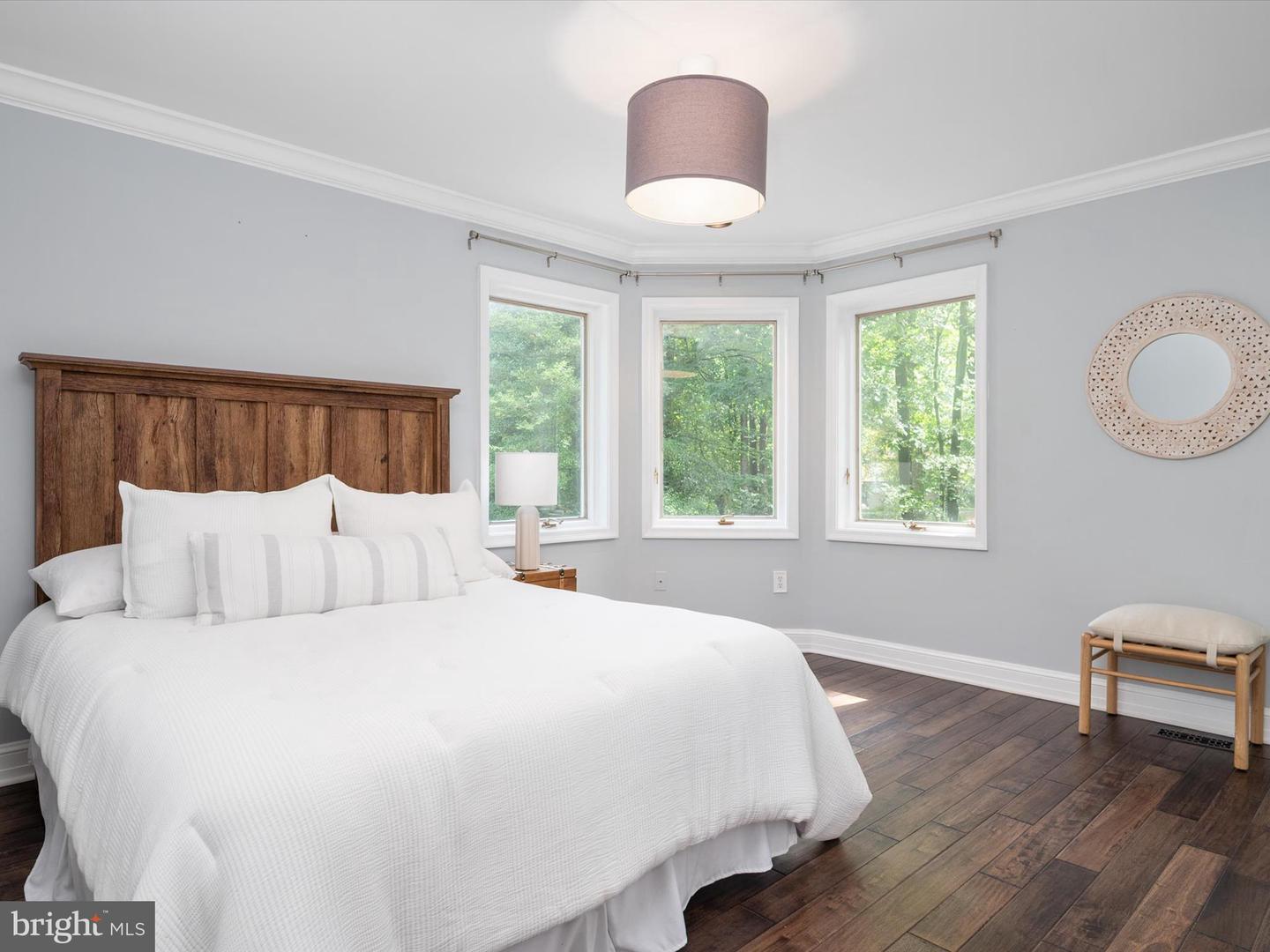 Annapolis, Maryland, 21401, United States, 5 Bedrooms Bedrooms, ,5 BathroomsBathrooms,Residential,For Sale,1895873
