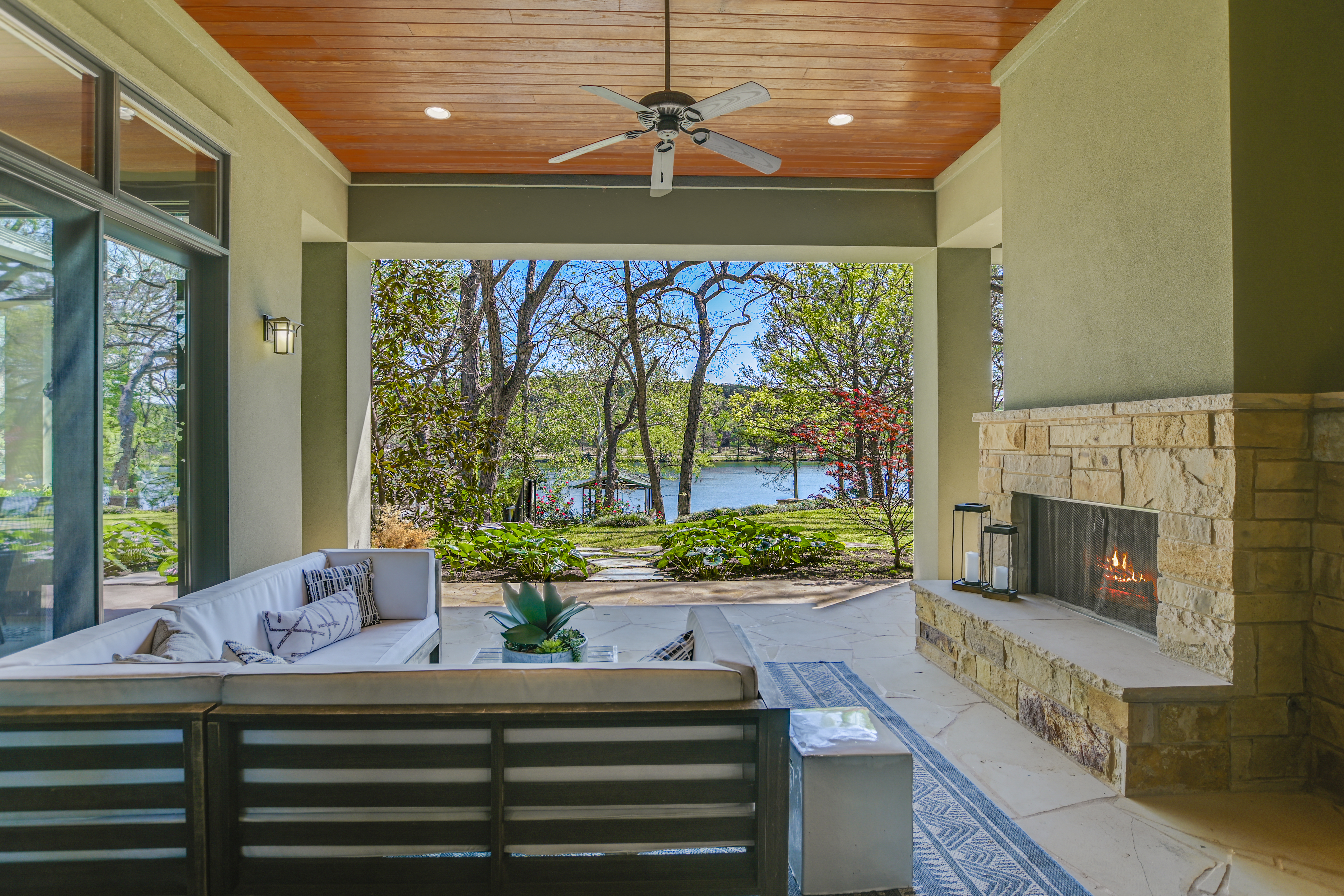 a rare lake austin estate where  luxury meets quiet nature - 物件實景