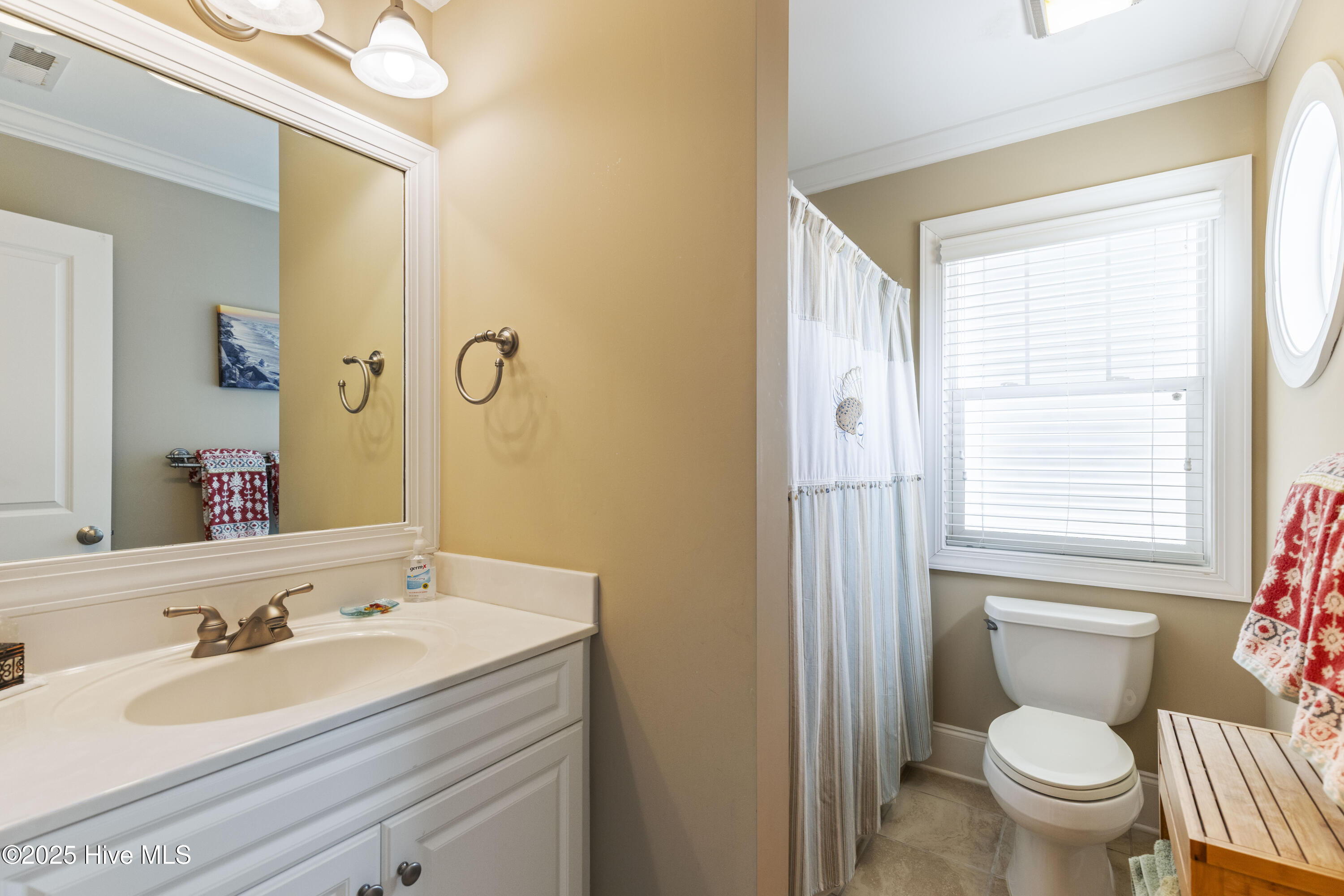 Carolina Beach, North Carolina, 28428, United States, 4 Bedrooms Bedrooms, ,4 BathroomsBathrooms,Residential,For Sale,1848790