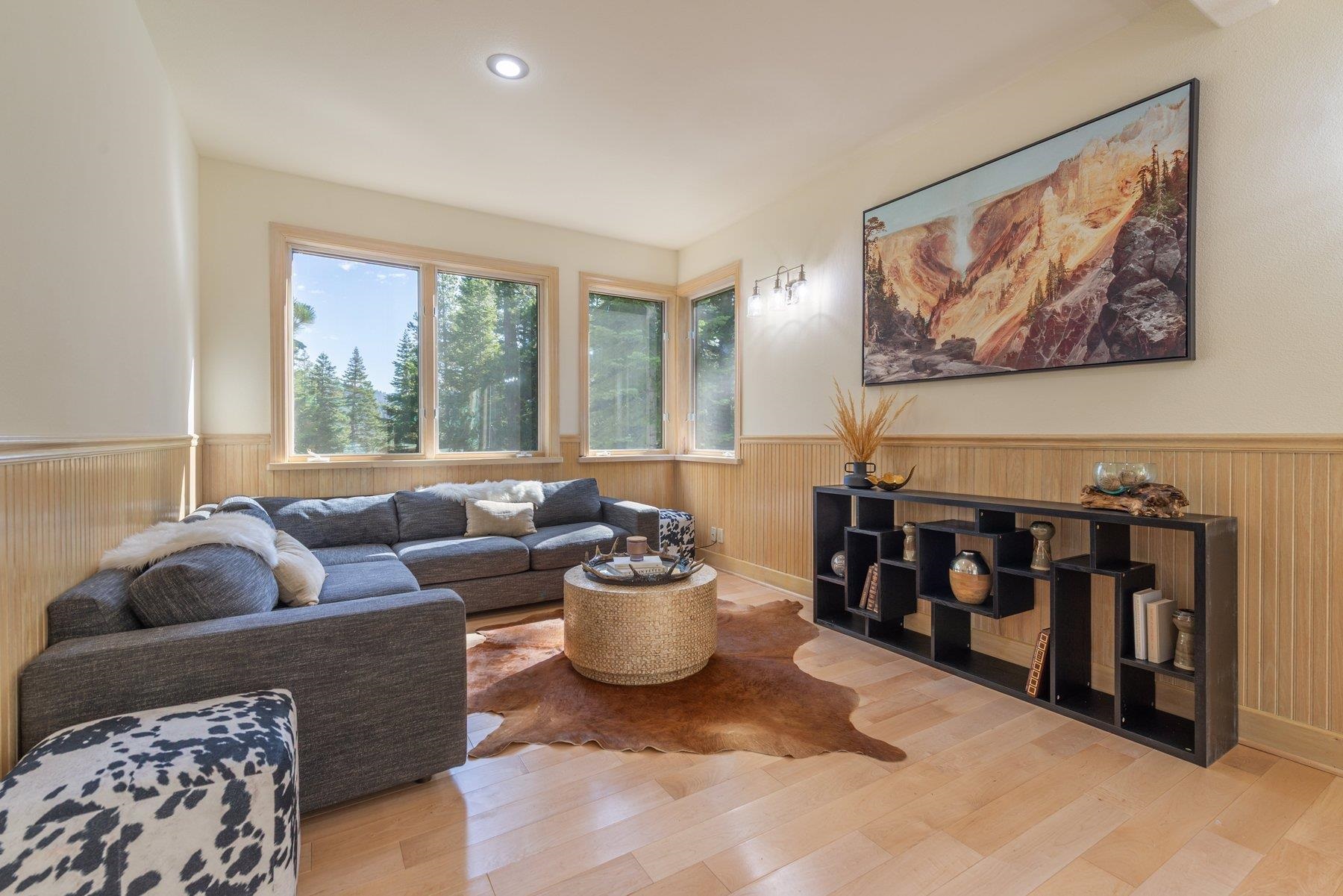 Olympic Valley, California, 96146, United States, 5 Bedrooms Bedrooms, ,4 BathroomsBathrooms,Residential,For Sale,1906750