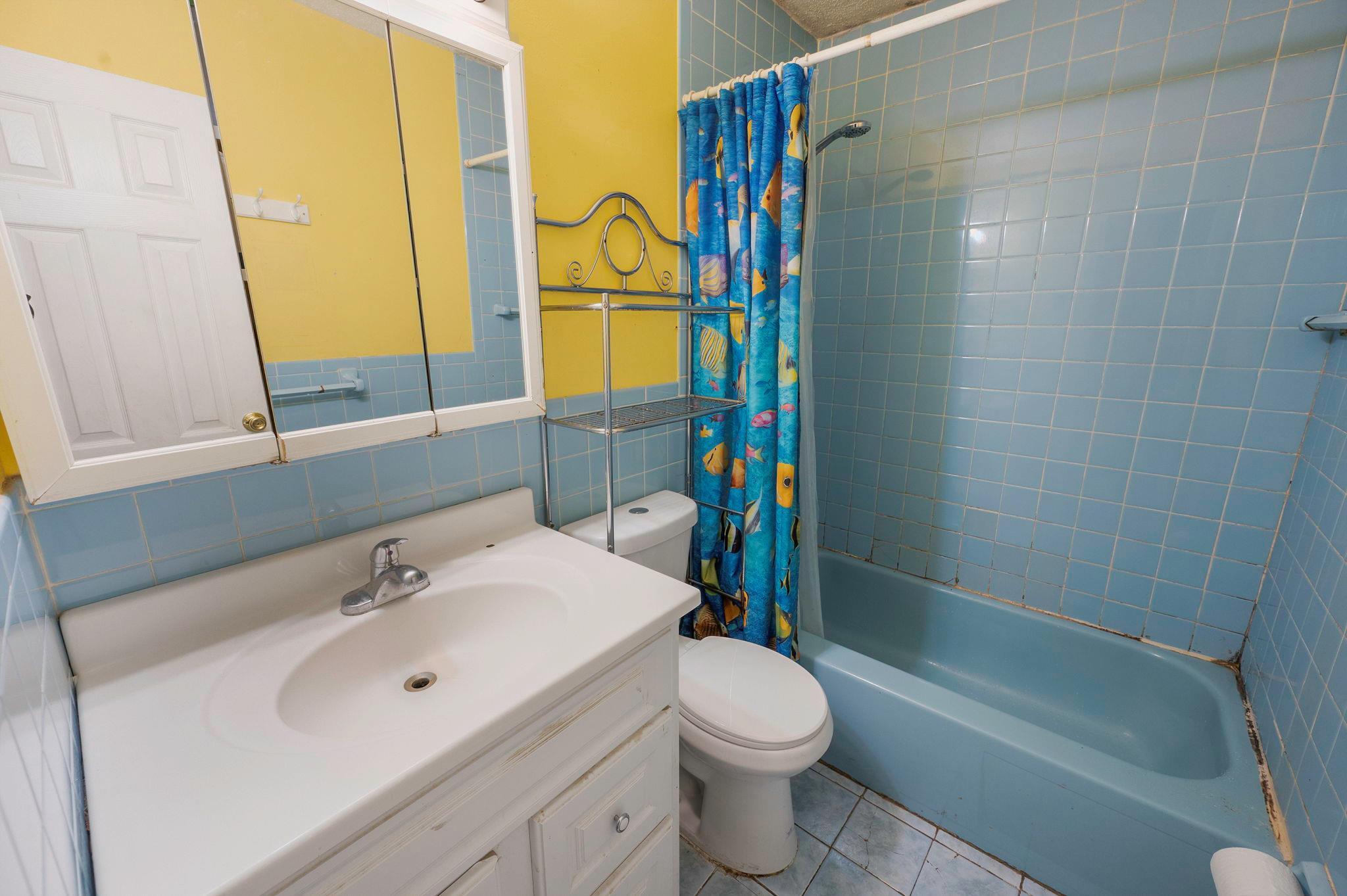 Centereach, New York, 11720, United States, 3 Bedrooms Bedrooms, ,3 BathroomsBathrooms,Residential,For Sale,1821298