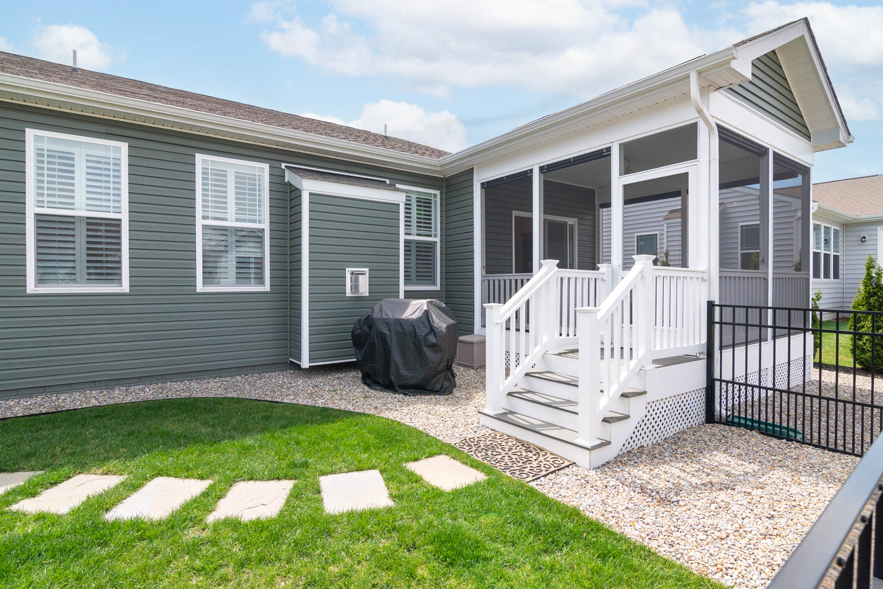  25087 Treeview Lane - 物件實景