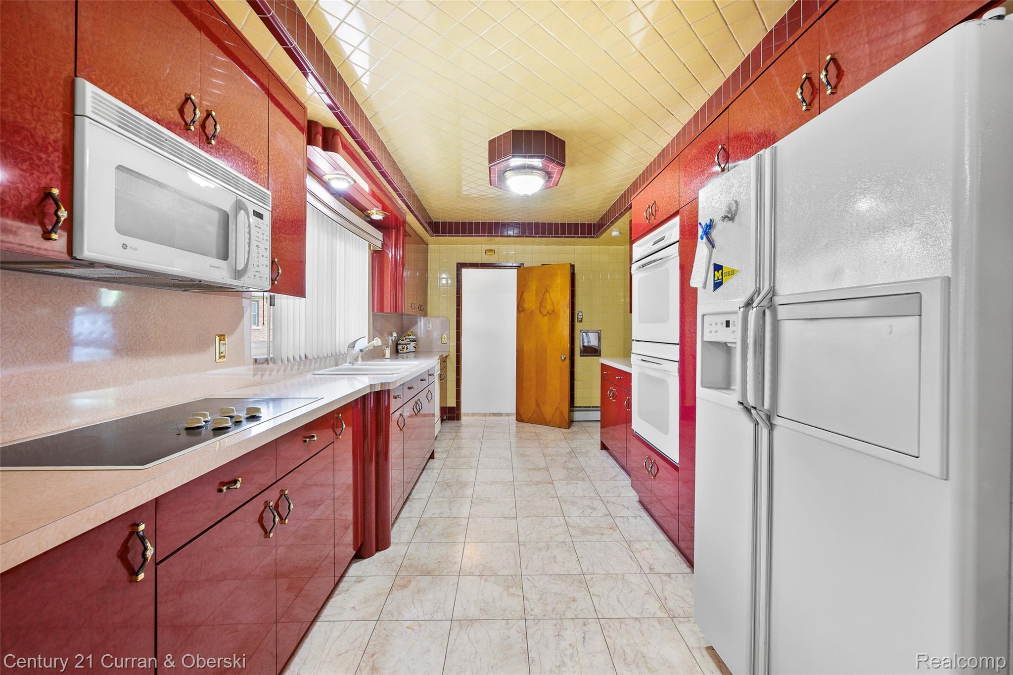 Dearborn, Michigan, 48126, United States, 3 Bedrooms Bedrooms, ,4 BathroomsBathrooms,Residential,For Sale,1979682