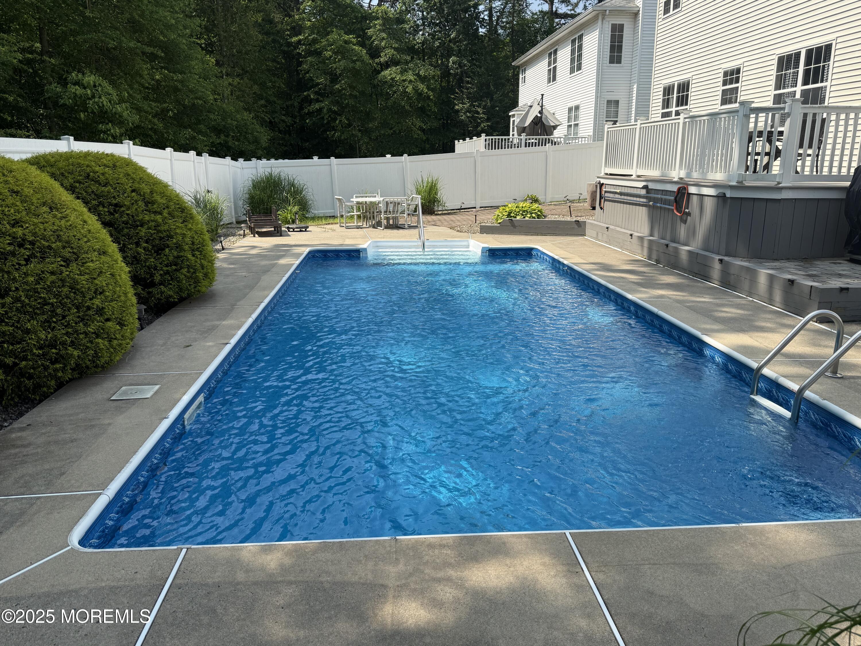Howell, New Jersey, 07731, United States, 4 Bedrooms Bedrooms, ,3 BathroomsBathrooms,Residential,For Sale,1890794
