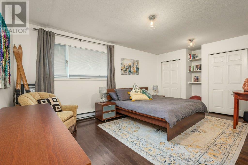 VERNON, British Columbia, V1H 1J9, CA, 6 Bedrooms Bedrooms, ,3 BathroomsBathrooms,Residential,For Sale,1858215