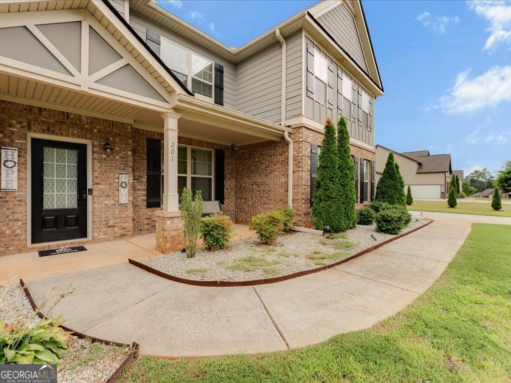 Locust Grove, Georgia, 30248, United States, 5 Bedrooms Bedrooms, ,4 BathroomsBathrooms,Residential,For Sale,1903233