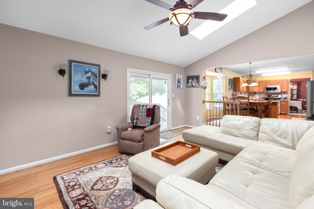 Fredericksburg, Virginia, 22406, United States, 4 Bedrooms Bedrooms, ,3 BathroomsBathrooms,Residential,For Sale,1914060
