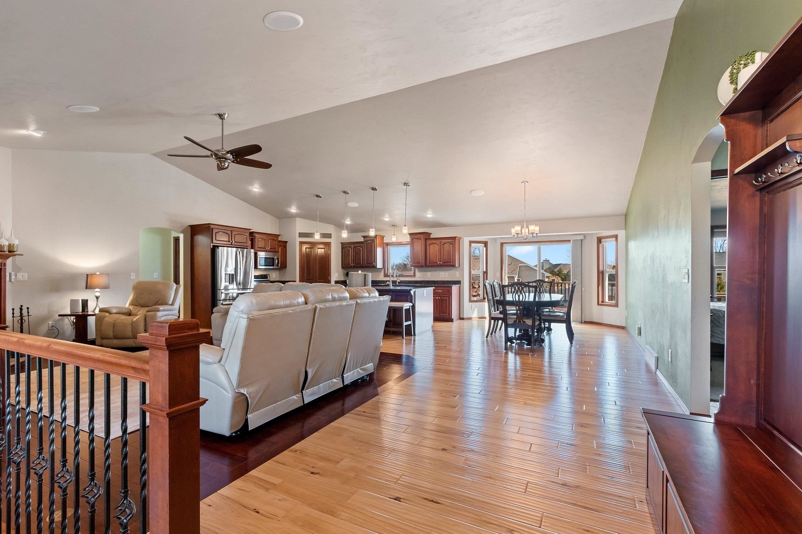 DE PERE, Wisconsin, 54115, United States, 5 Bedrooms Bedrooms, ,4 BathroomsBathrooms,Residential,For Sale,2048678