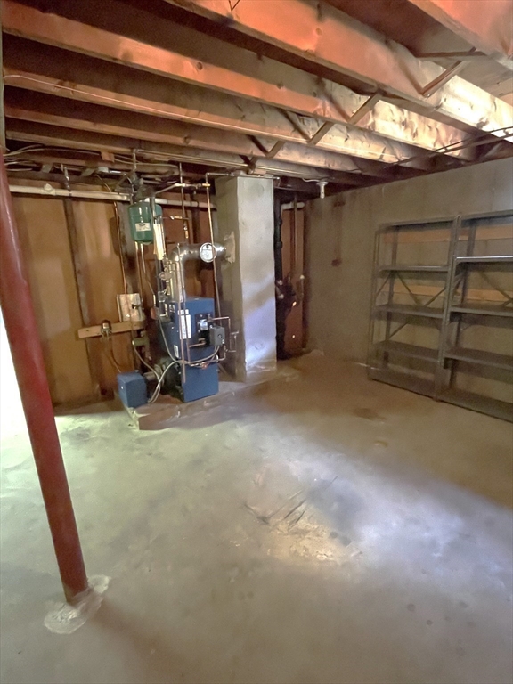 Grafton, Massachusetts, 01519, United States, 3 Bedrooms Bedrooms, ,1 BathroomBathrooms,Residential,For Sale,1982676