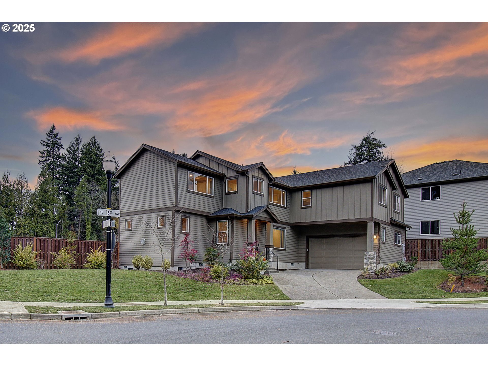 Vancouver, Washington, 98665, United States, 4 Bedrooms Bedrooms, ,2 BathroomsBathrooms,Residential,For Sale,2000903