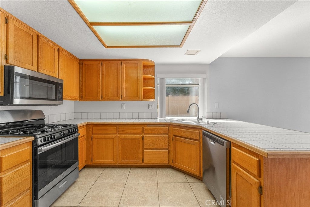 Yucaipa, California, 92399, United States, 3 Bedrooms Bedrooms, ,3 BathroomsBathrooms,Residential,For Sale,1978700