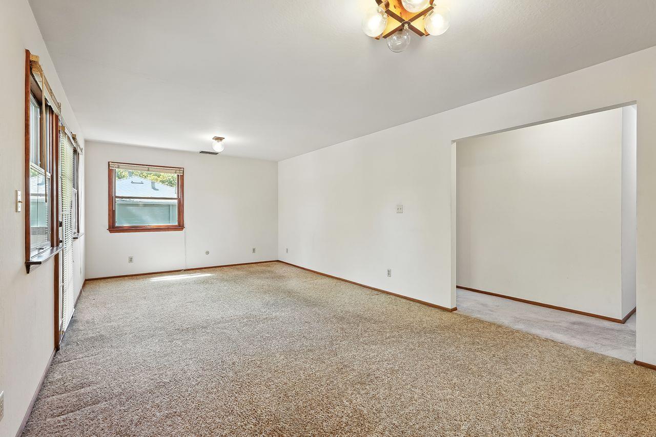 Sacramento, California, 95819, United States, 3 Bedrooms Bedrooms, ,2 BathroomsBathrooms,Residential,For Sale,1925048