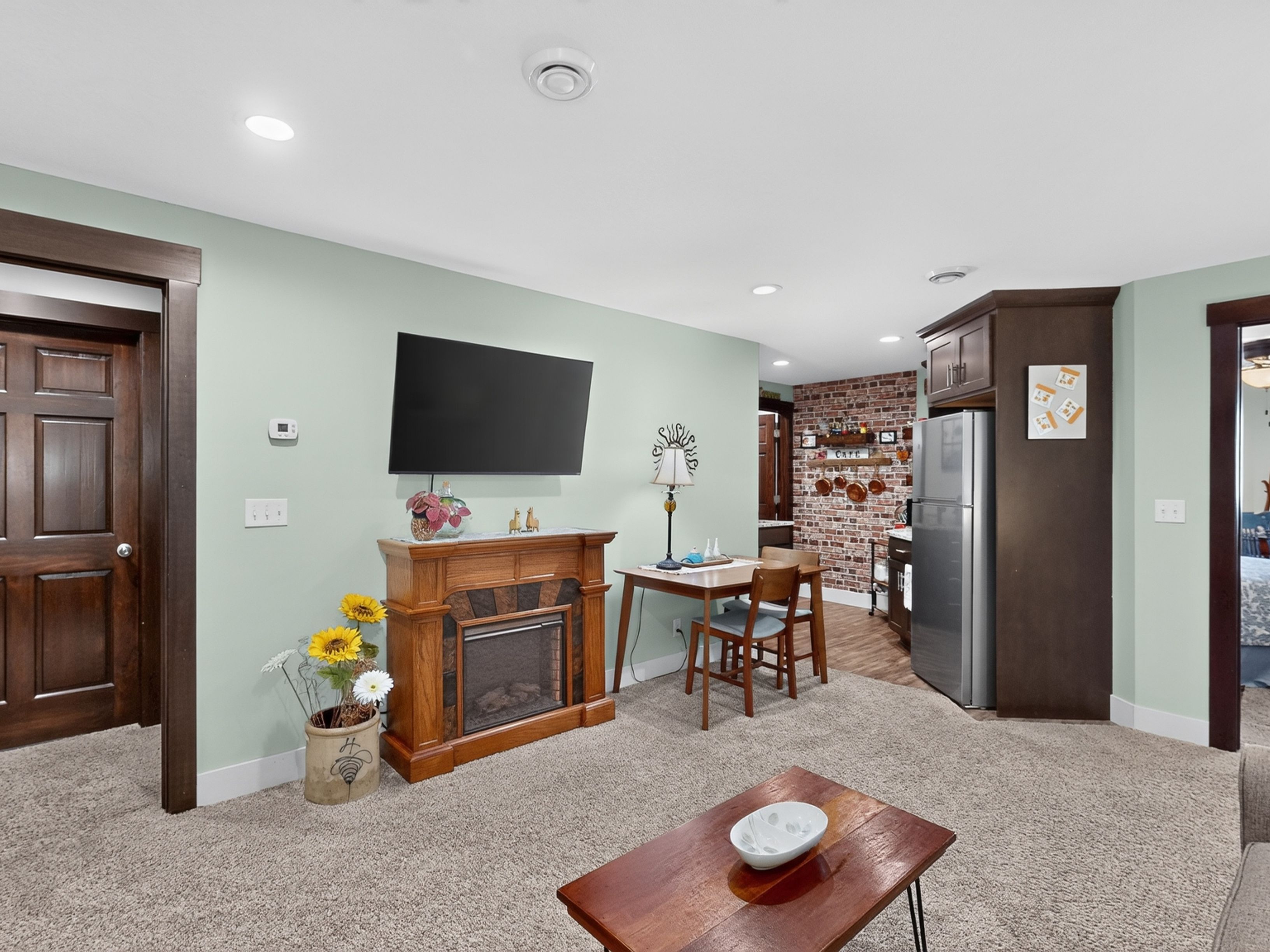  Modern Lake Pepin Retreat with Proven Income Potential - 物件實景