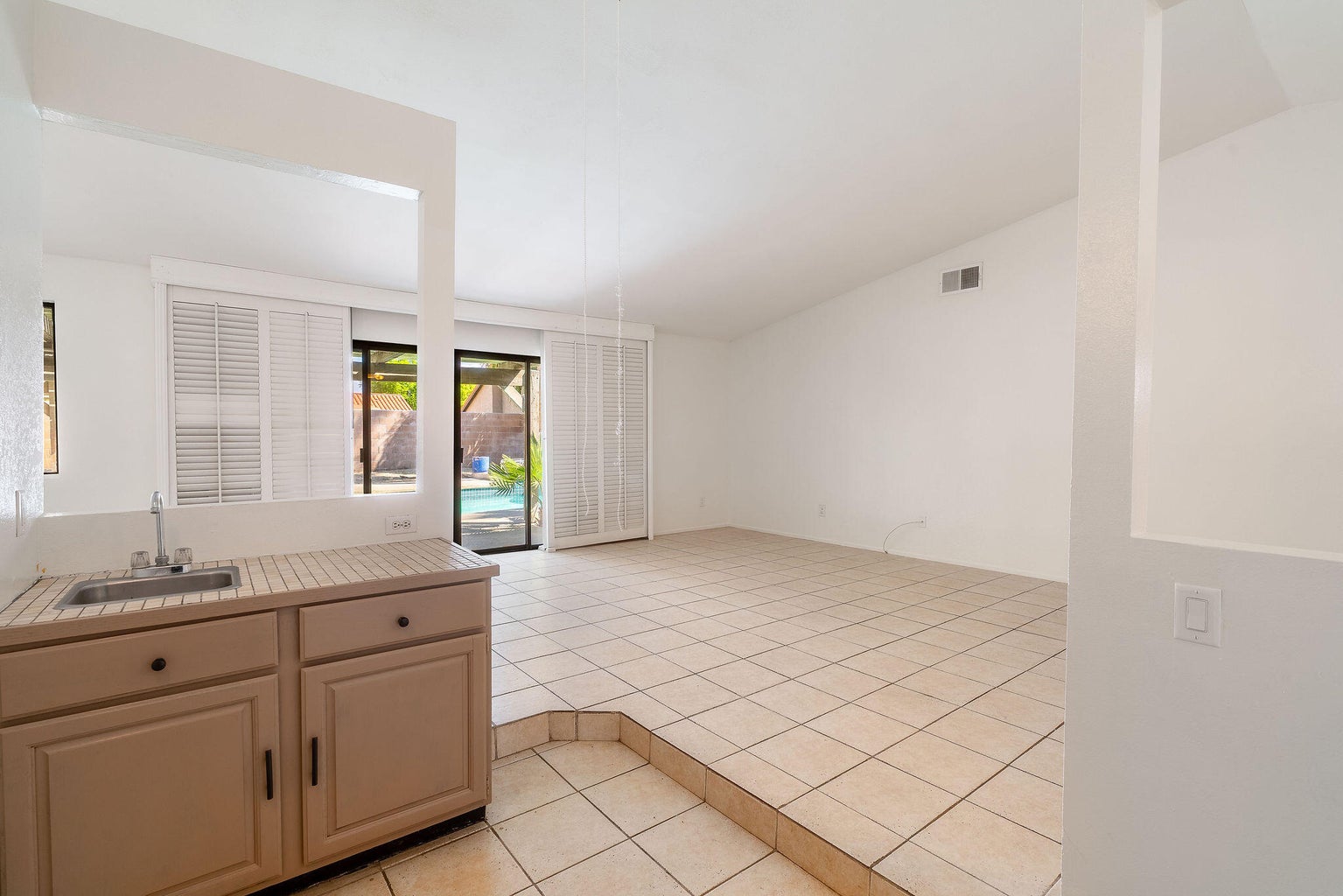 Cathedral City, California, 92234, United States, 3 Bedrooms Bedrooms, ,2 BathroomsBathrooms,Residential,For Sale,2005602