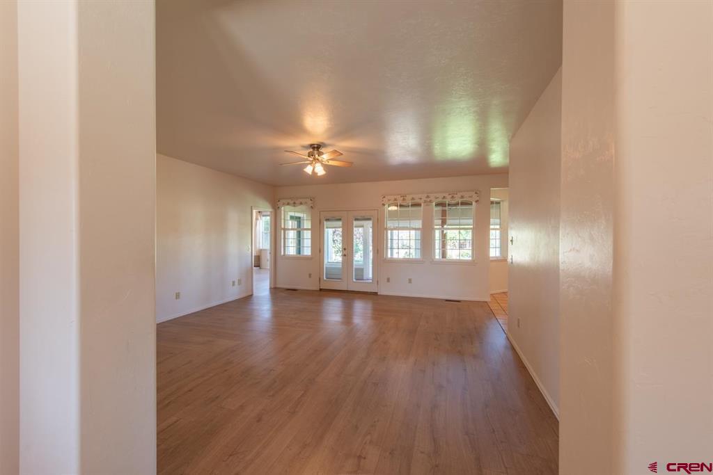 Montrose, Colorado, 81403, United States, 3 Bedrooms Bedrooms, ,2 BathroomsBathrooms,Residential,For Sale,1977225