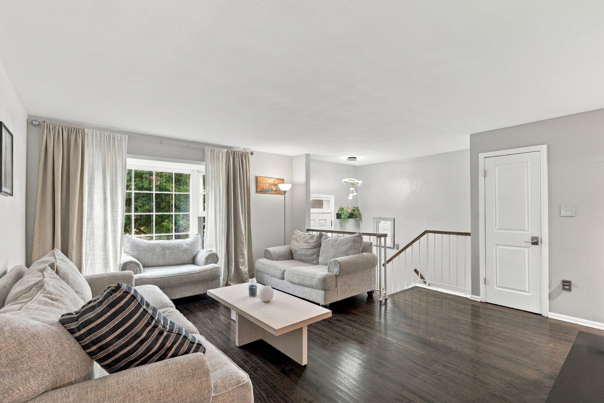  12222 Apple Orchard Court, Fairfax, VA, 22033 - 物件實景