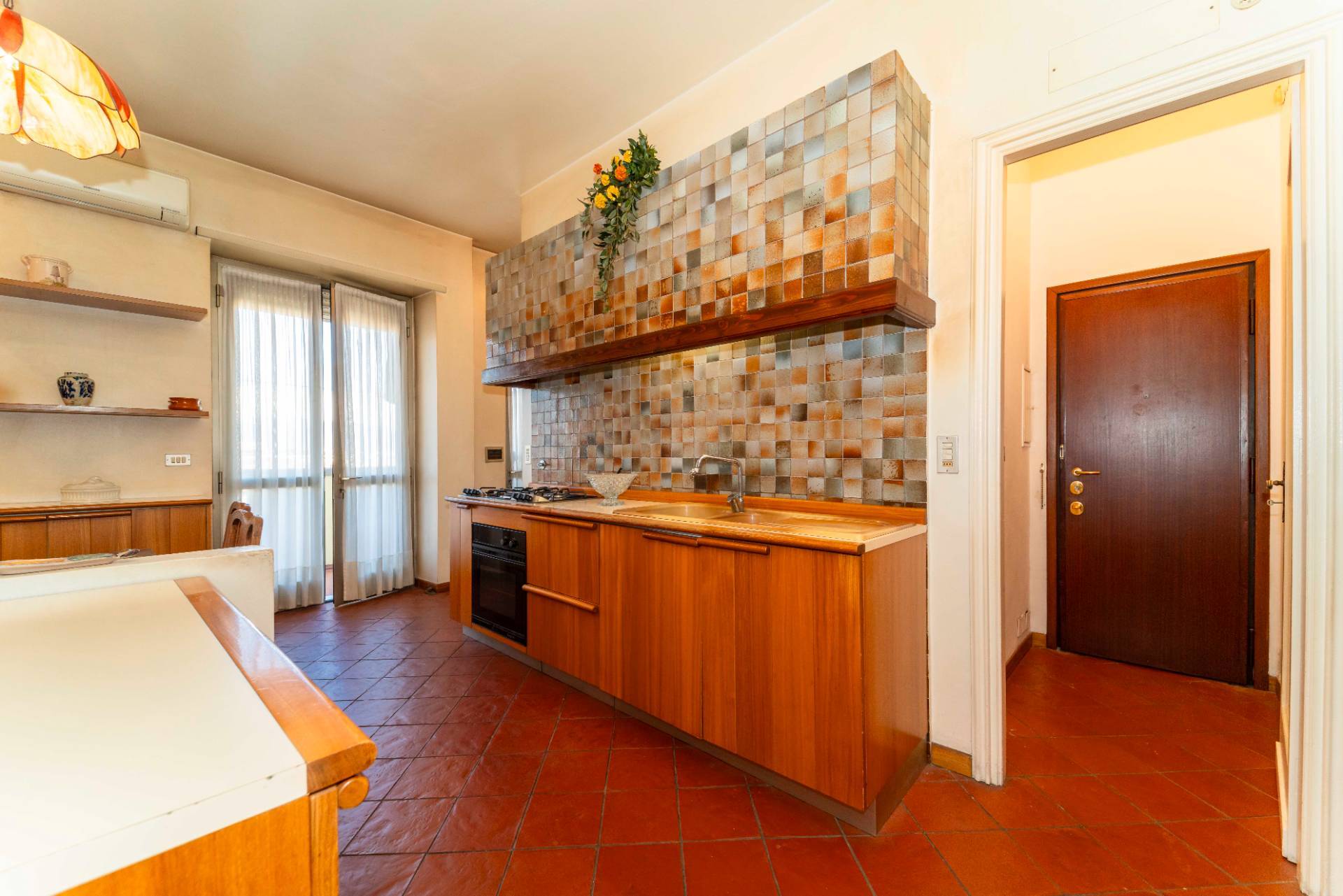 Torino, Torino, 10100, IT, 4 Bedrooms Bedrooms, ,3 BathroomsBathrooms,Residential,For Sale,1989083