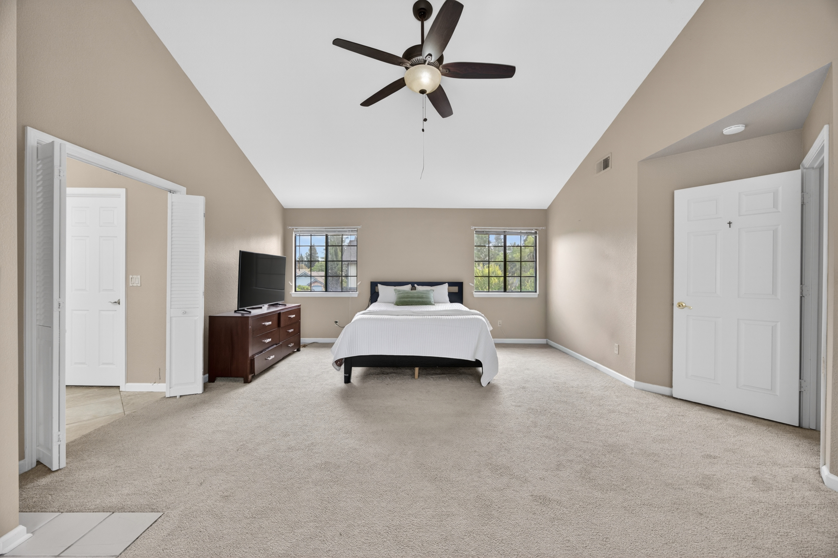 5112 Laguna Woods Drive, Elk Grove, CA 95758 - 物件實景