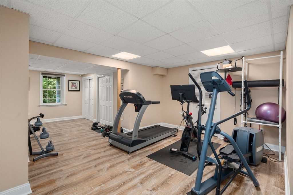 Lynnfield, Massachusetts, 01940, United States, 4 Bedrooms Bedrooms, ,3 BathroomsBathrooms,Residential,For Sale,1900631