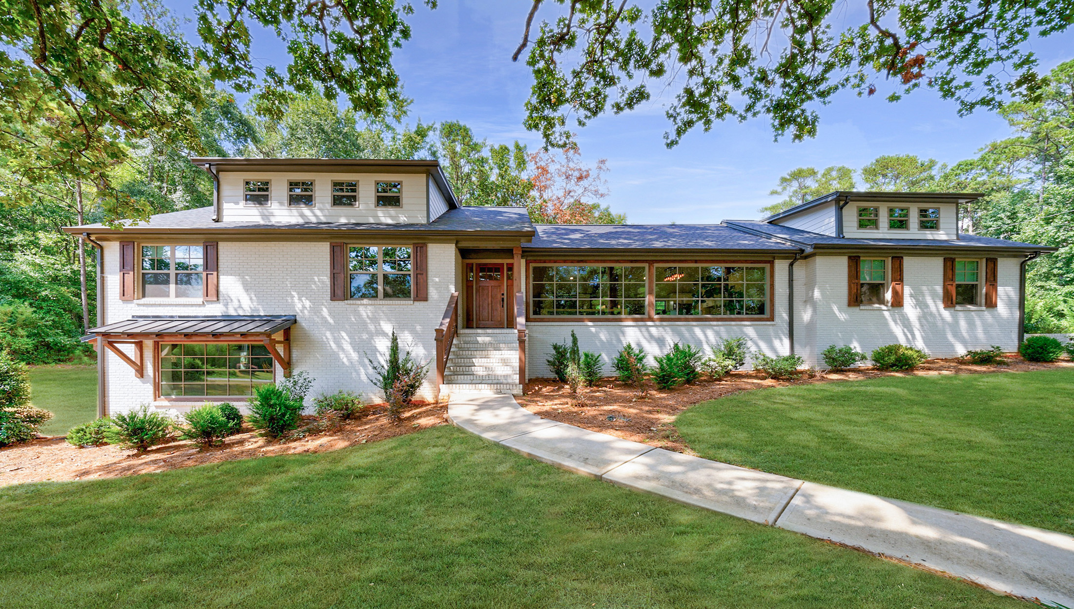  Stunning Fully Renovated Oasis on 2.4+/- Acres - 物件實景
