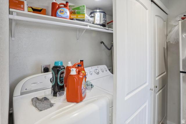 Layton, Utah, 84041, United States, 4 Bedrooms Bedrooms, ,4 BathroomsBathrooms,Residential,For Sale,1990217