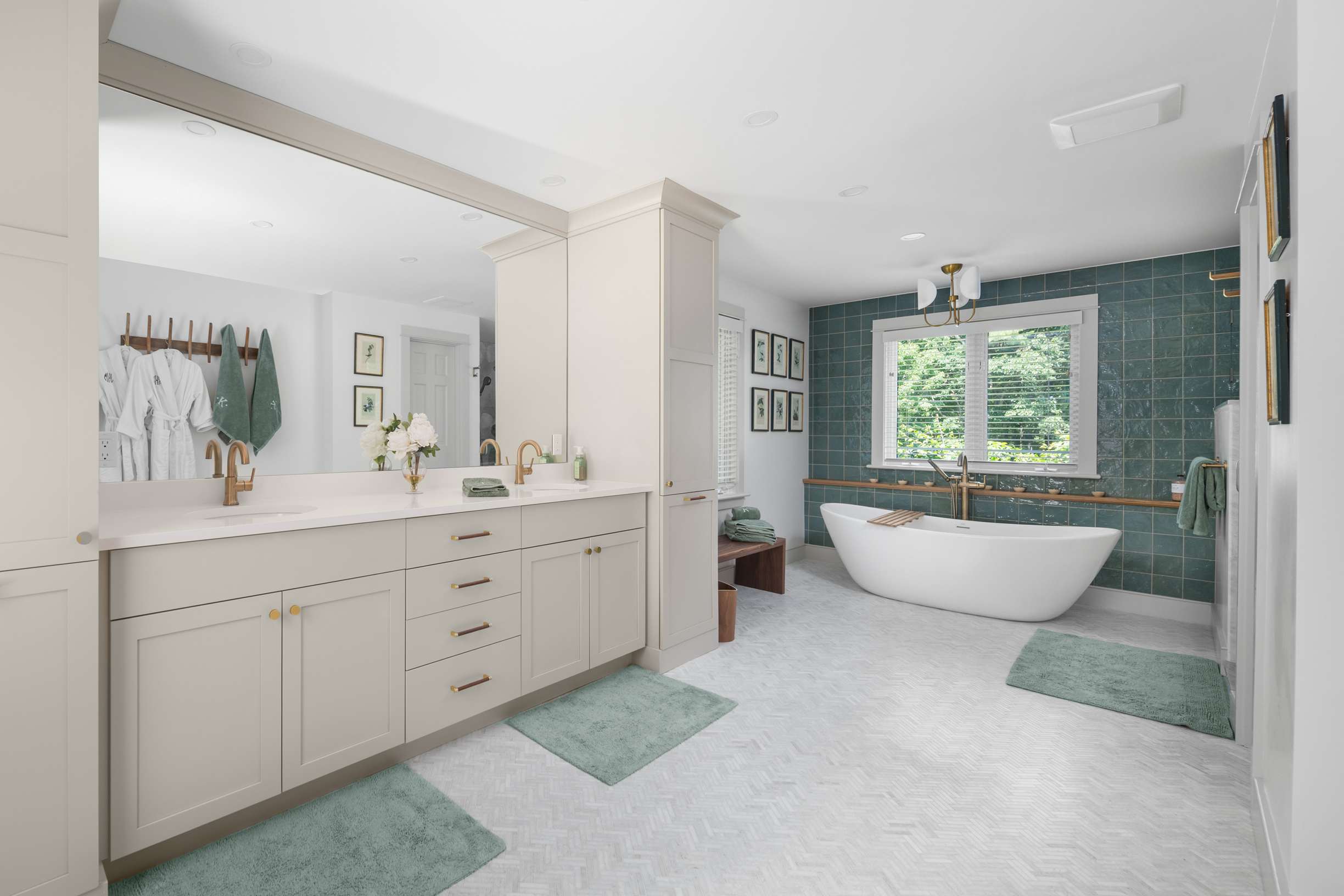  Elegant Shingled Maine Cottage with Modern Flair on 2.63 Acres in York - 物件實景