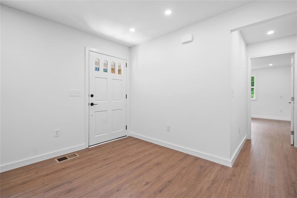 Woodstock, Georgia, 30189, United States, 3 Bedrooms Bedrooms, ,2 BathroomsBathrooms,Residential,For Sale,1857248