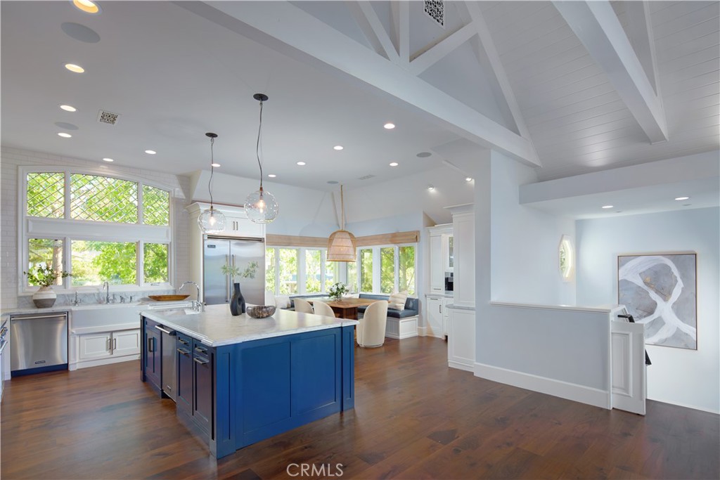 Newport Beach, California, 92660, United States, 5 Bedrooms Bedrooms, ,7 BathroomsBathrooms,Residential,For Sale,1847350