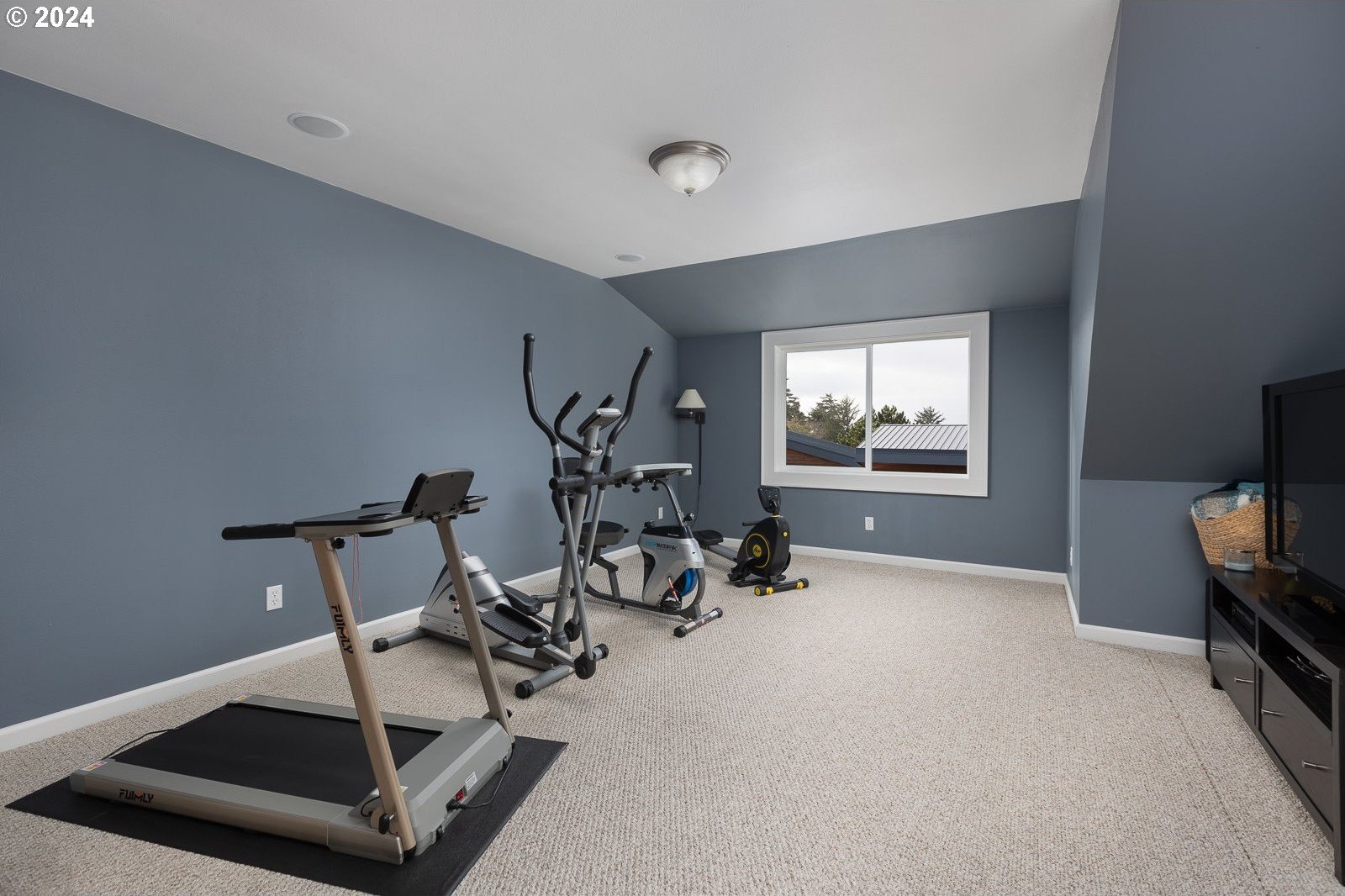 124 SEA CREST DR, Otter Rock, Oregon, 97369, United States, 4 Bedrooms Bedrooms, ,3 BathroomsBathrooms,Residential,For Sale,124 SEA CREST DR,1668112
