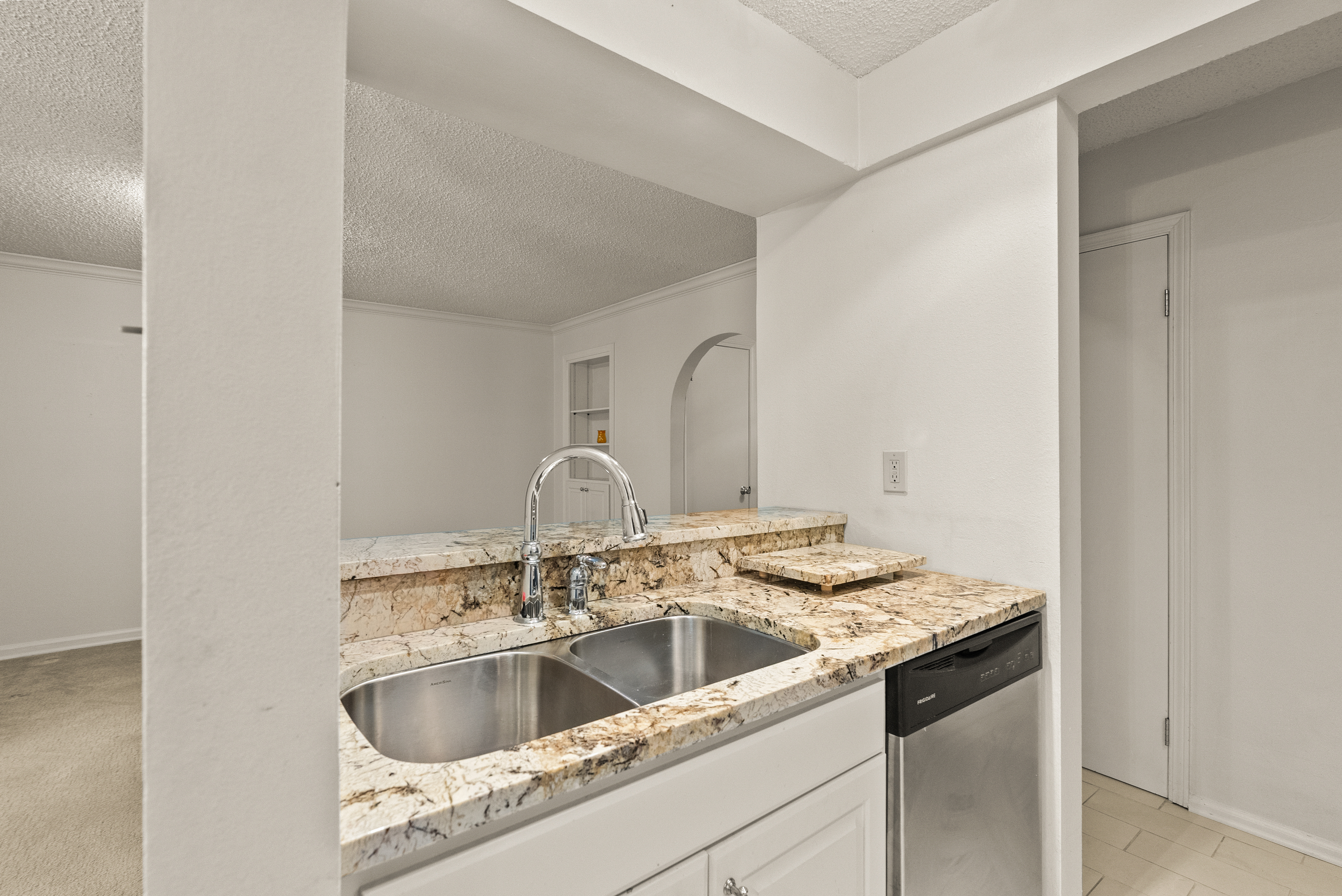  301 Kings Row #103, Little Rock, AR, 72207 - 物件實景