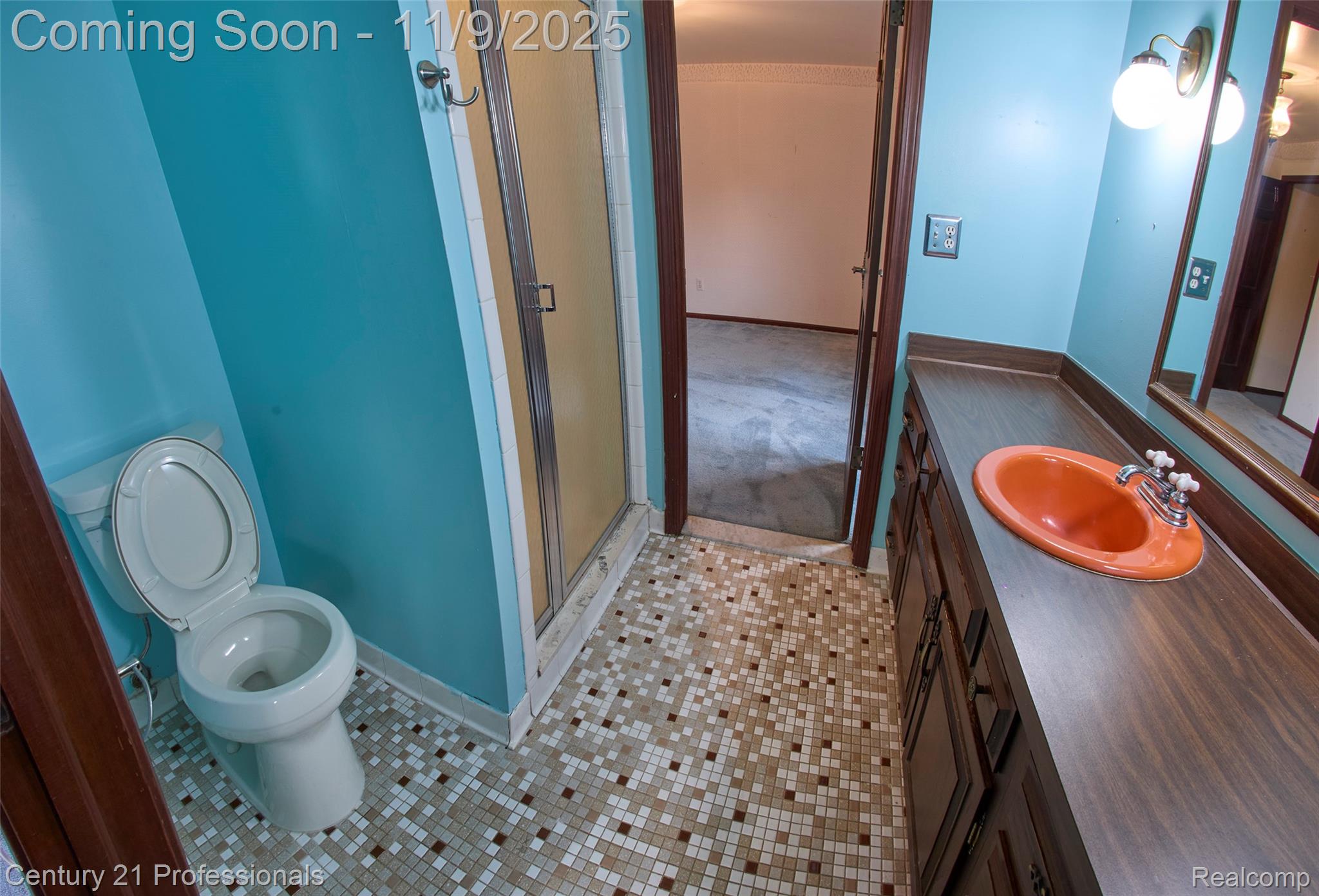 Rochester, Michigan, 48306, United States, 5 Bedrooms Bedrooms, ,6 BathroomsBathrooms,Residential,For Sale,1987117