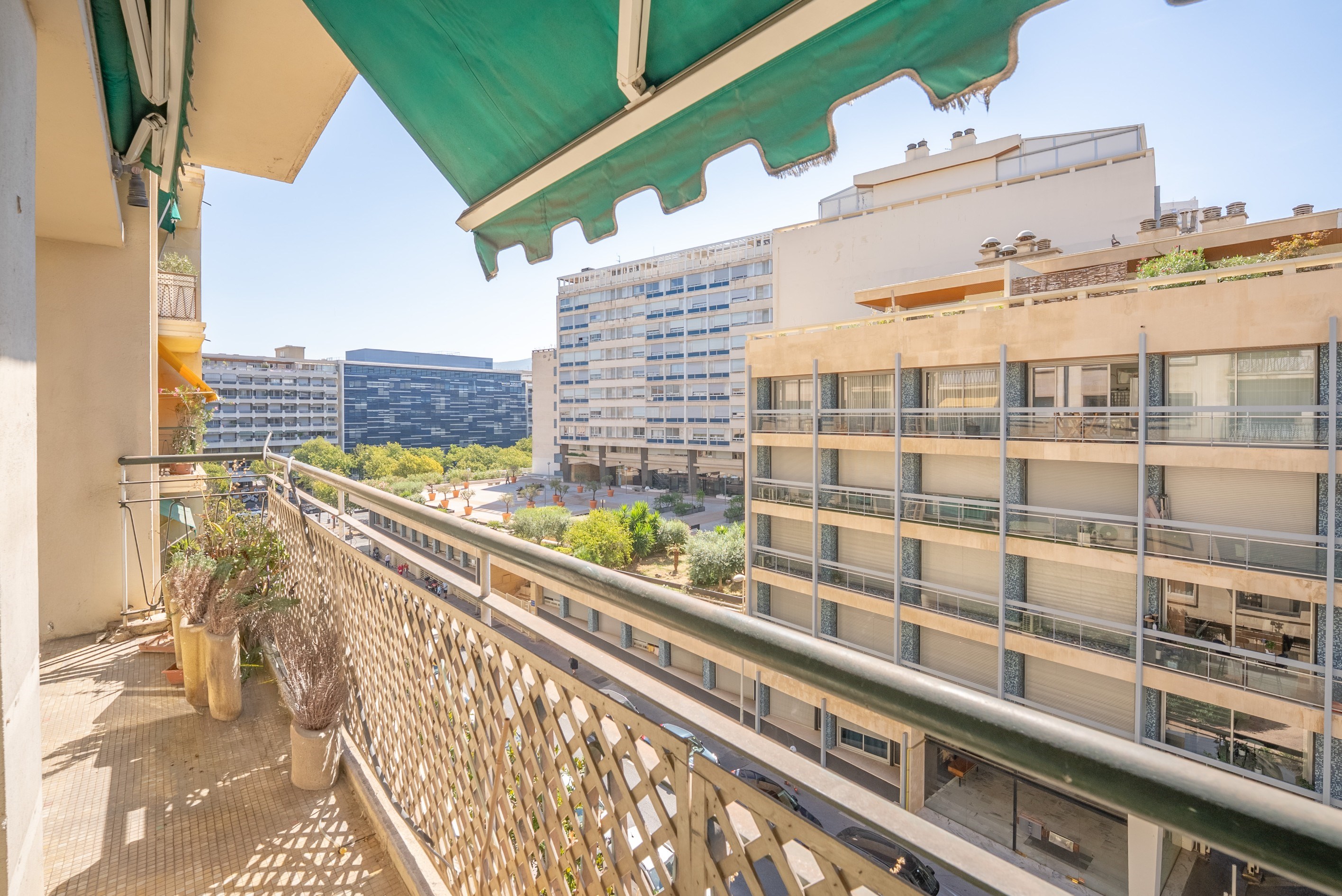  Marseille 8th, Mermoz – Spacious Apartment with Terrace - 物件實景