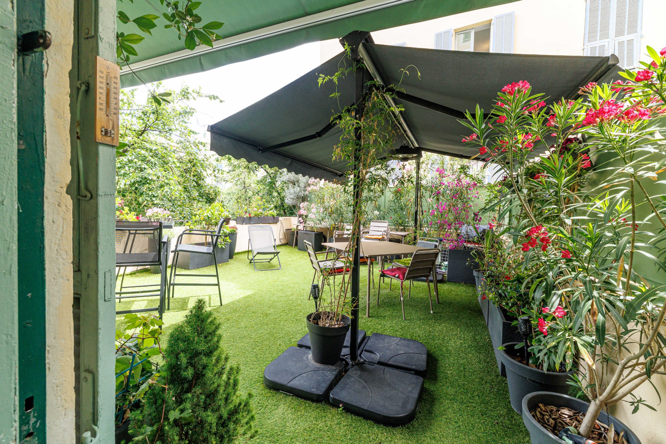  Renovated reception apartment with 40 sqm terrace facing Jardin Alsace-Lorraine… - 物件實景