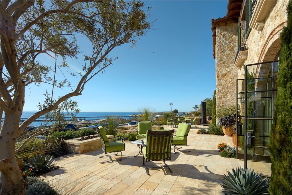Corona del Mar, California, 92625, United States, 4 Bedrooms Bedrooms, ,3 BathroomsBathrooms,Residential,For Sale,1695491