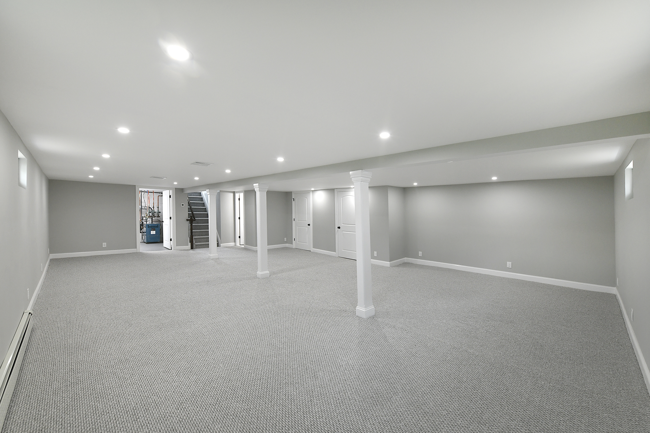 Farmingdale, New York, 11735, United States, 3 Bedrooms Bedrooms, ,2 BathroomsBathrooms,Residential,For Sale,1928376