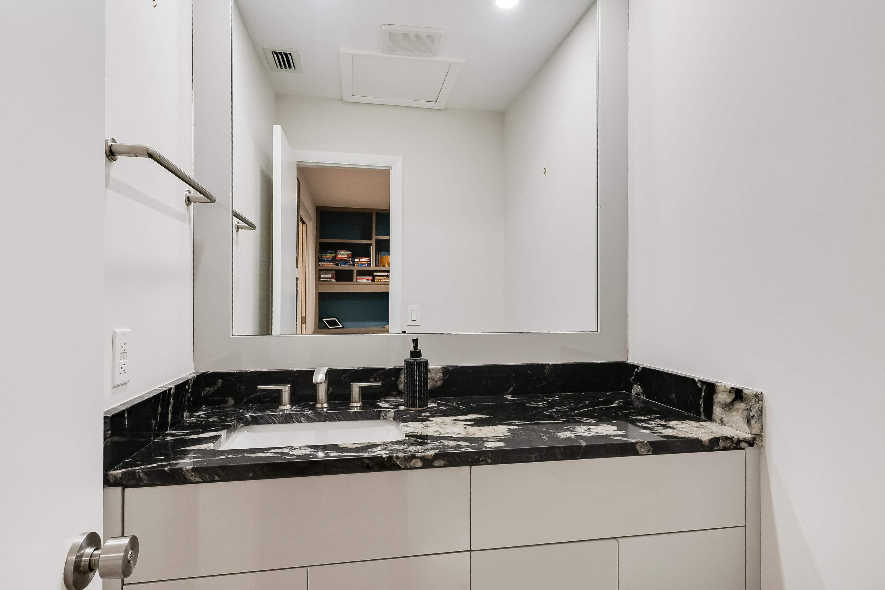  2011 NE 211th Ter, Miami, FL, 33179 - 物件實景