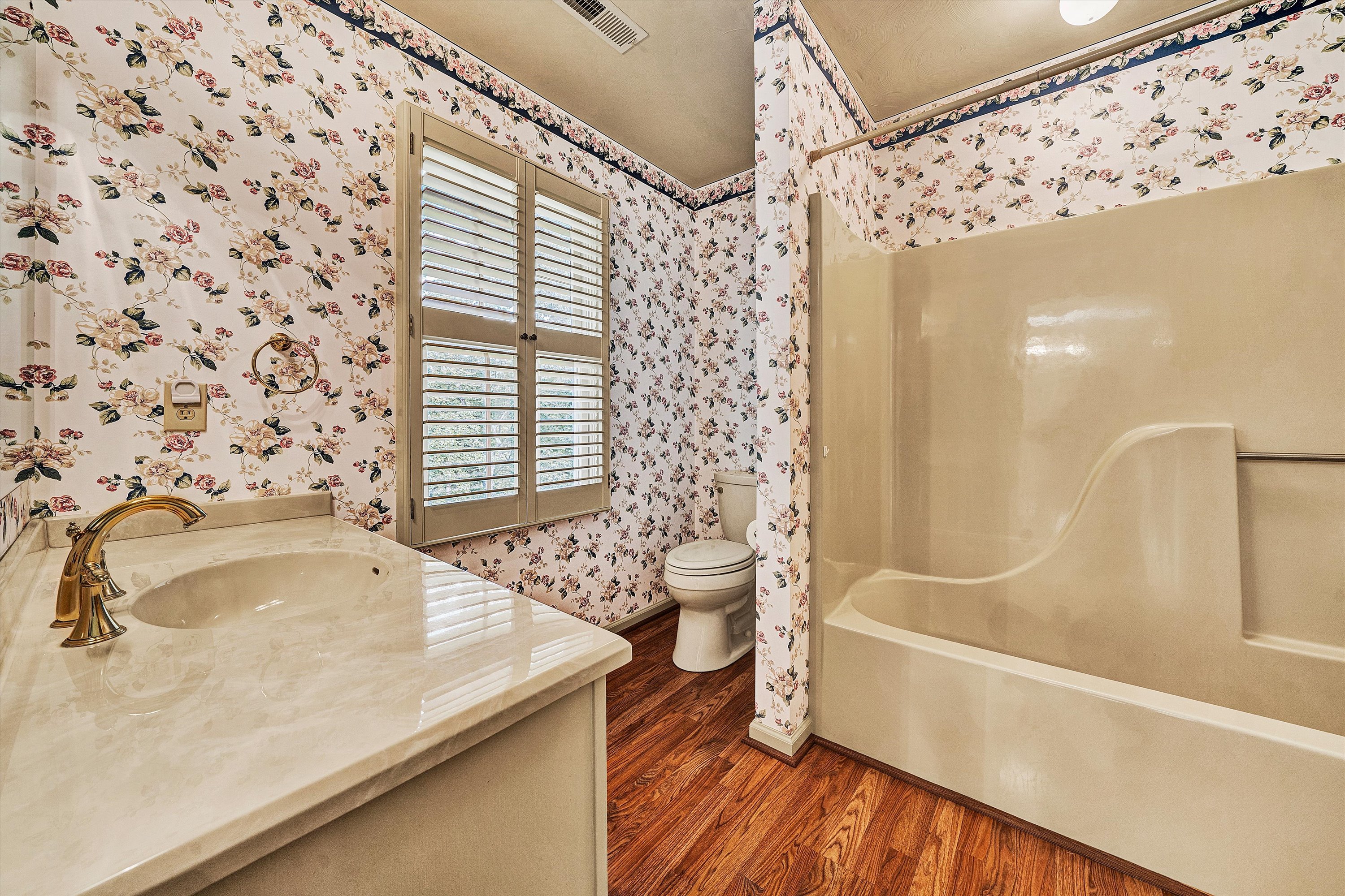 Bedford, Virginia, 24523, United States, 4 Bedrooms Bedrooms, ,4 BathroomsBathrooms,Residential,For Sale,1914324