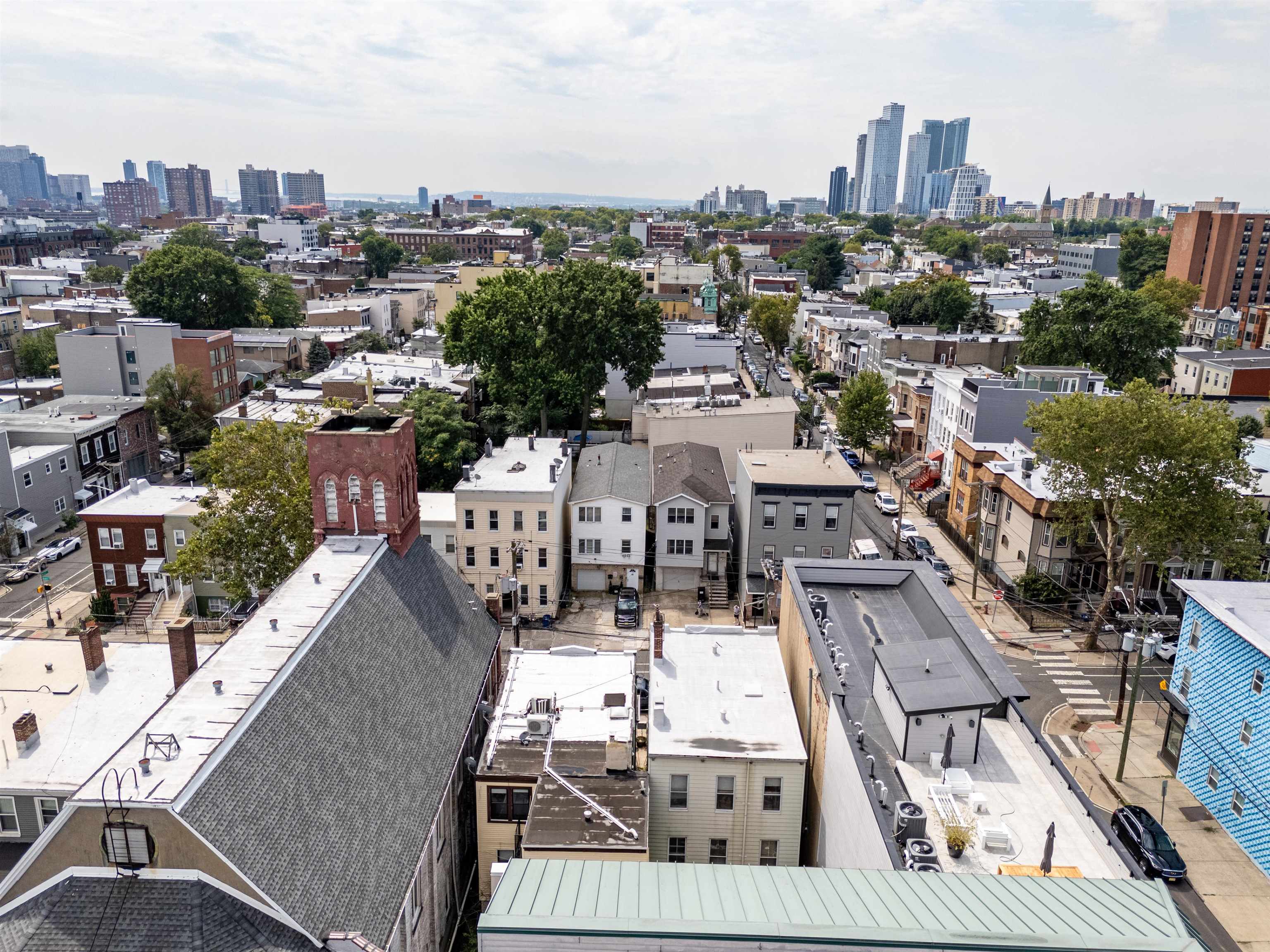 Jersey City, New Jersey, 07307, United States, 3 Bedrooms Bedrooms, ,2 BathroomsBathrooms,Residential,For Sale,1996189