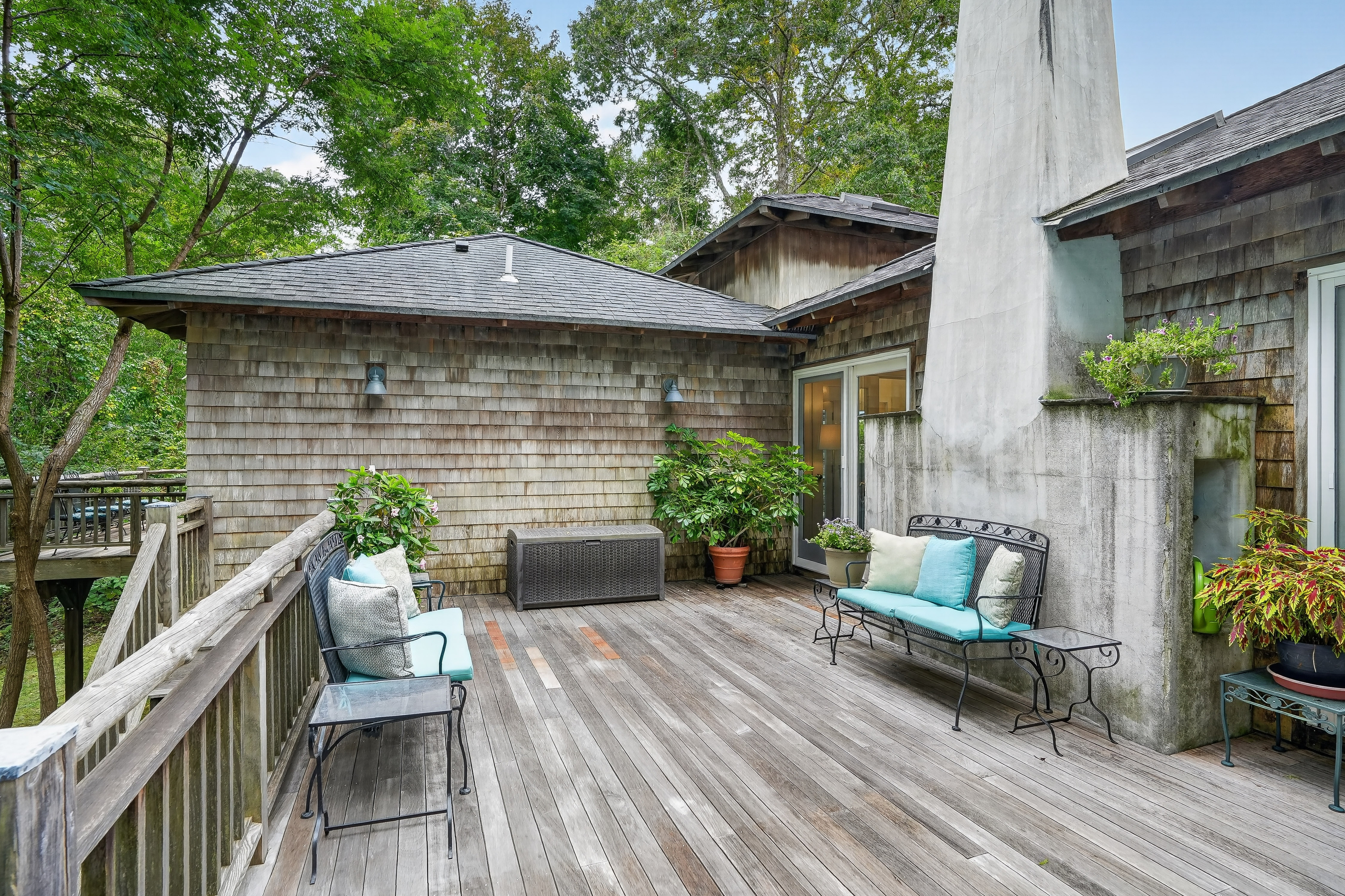  Custom Crafted Contempory in Quiet Neighborhood - 物件實景
